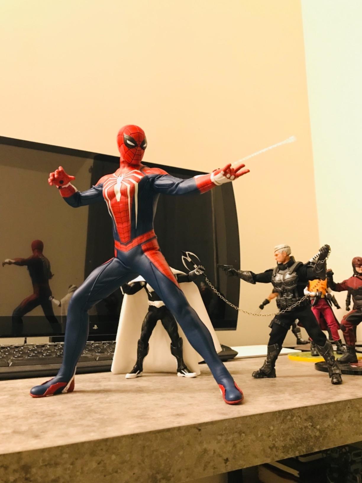 Hot Toys Spider-Man Advanced Suit 1/6 Sixth Scale Figure Marvel Video Game Masterpiece Series Action Figure customer photo 2