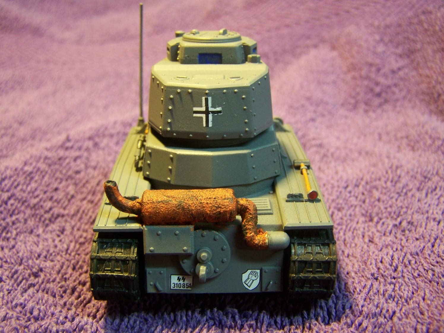 MNGWWT011 Meng World War Toons - German Light Tank Panzer 38(T) Model Building KIT customer photo 1