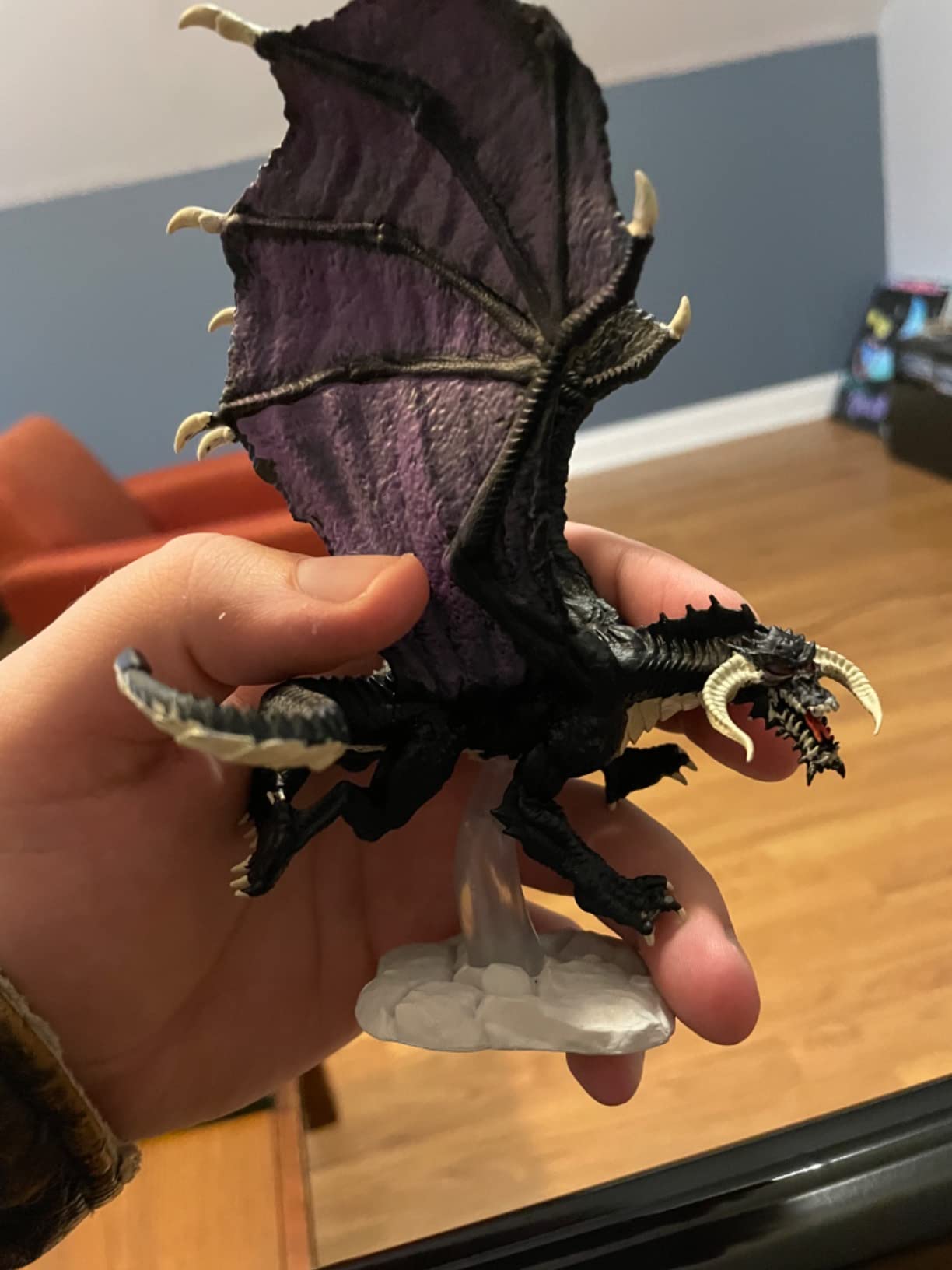 WizKids D&D Nolzur's Marvelous Miniatures: Young Black Dragon customer photo 2