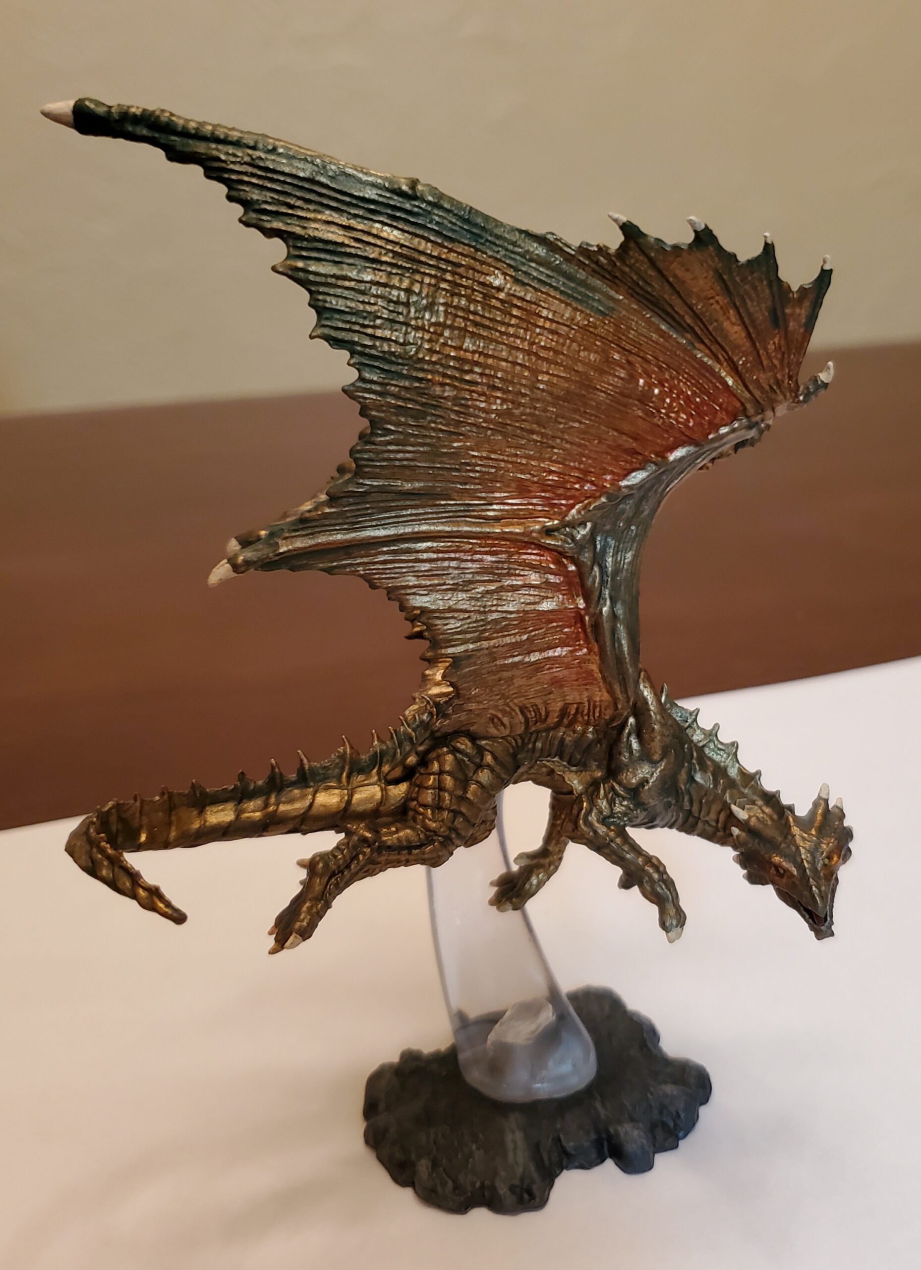 D&D Nolzur's Marvelous Miniatures: Young Bronze Dragon customer photo 1