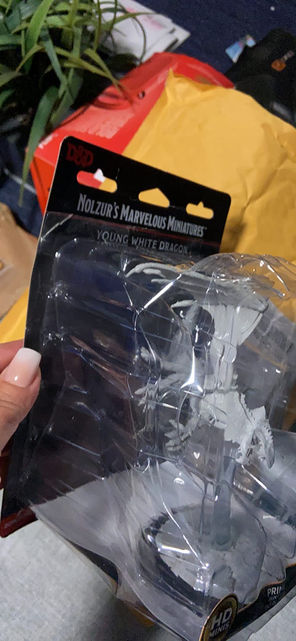WizKids D&D Nolzur's Marvelous Miniatures: Young White Dragon customer photo 2