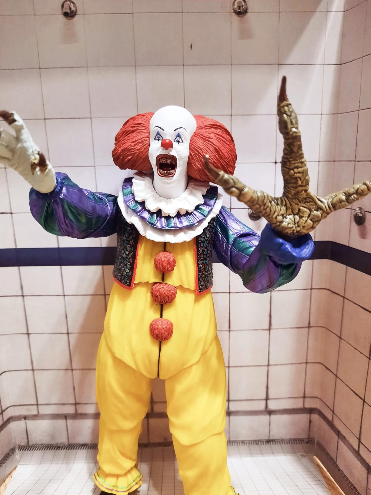 It 1990: Ultimate Pennywise 7