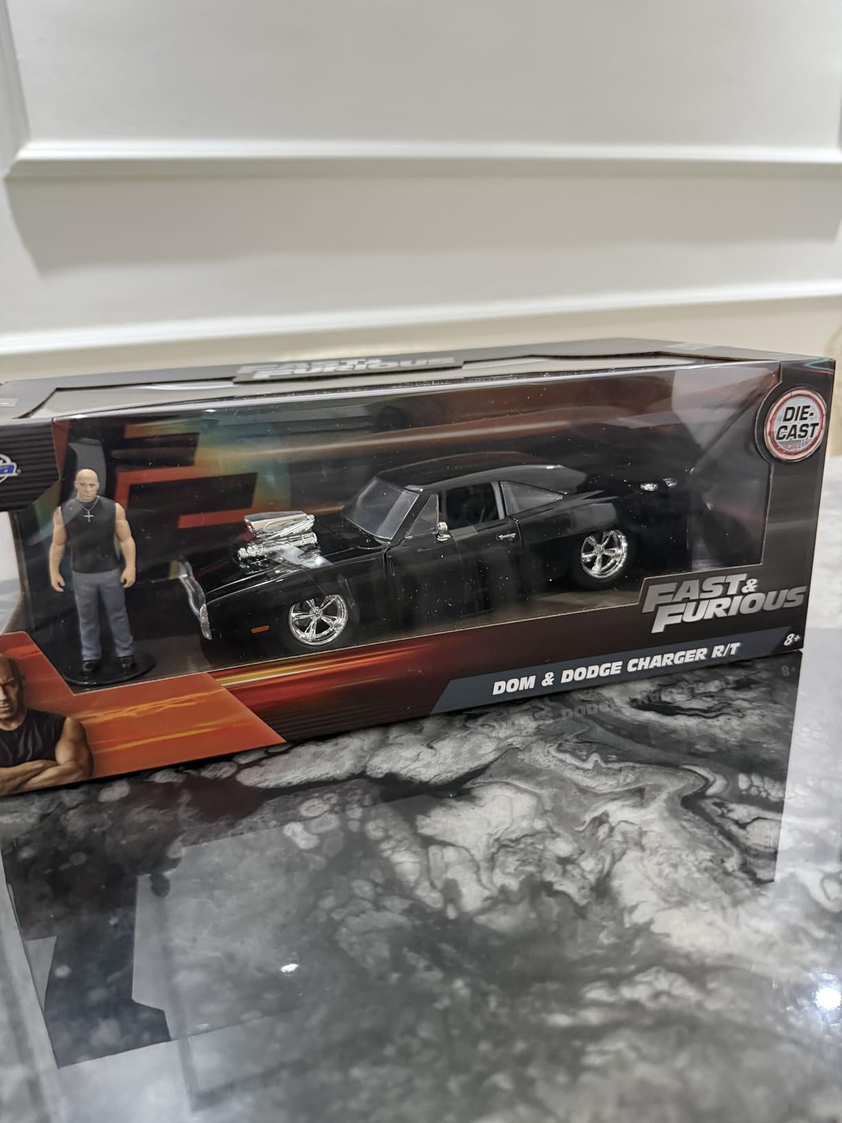 Jada Fast & Furious Dom's 1970 Dodge Charger Diecast Model - 1:24 Scale Durable Die Cast Car - Includes Dom Figure - Perfect for Collectors and Kids customer photo 2