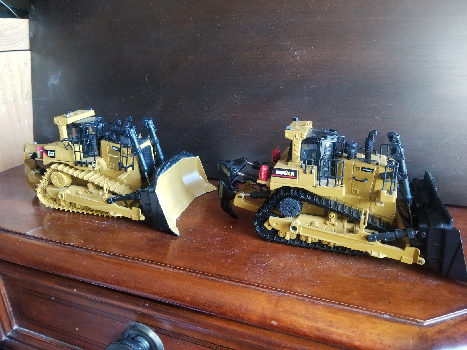 fisca 1/50 Diecast Bulldozer Model Metal Construction Vehicle Toy customer photo 1