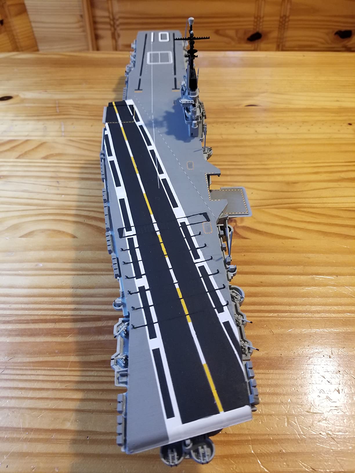 Atlantis USS Ticonderoga CV-14 Aircraft Carrier Plastic Model Kit, 1/500 Scale customer photo 1