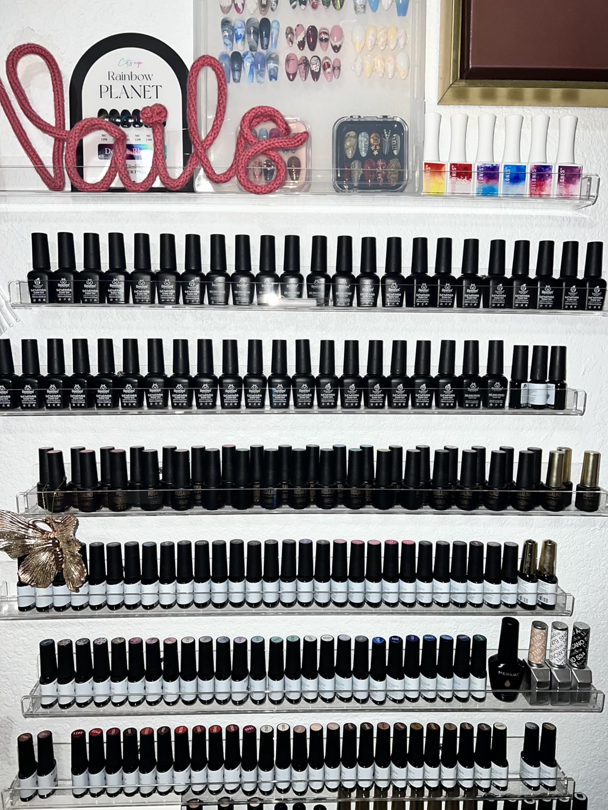 NIUBEE 6 Pack Nail Polish Rack Wall Mounted Shelf with Removable Anti-Slip End Inserts, Clear Acrylic Nail Polish Organizer Display 90 Bottles customer photo 2