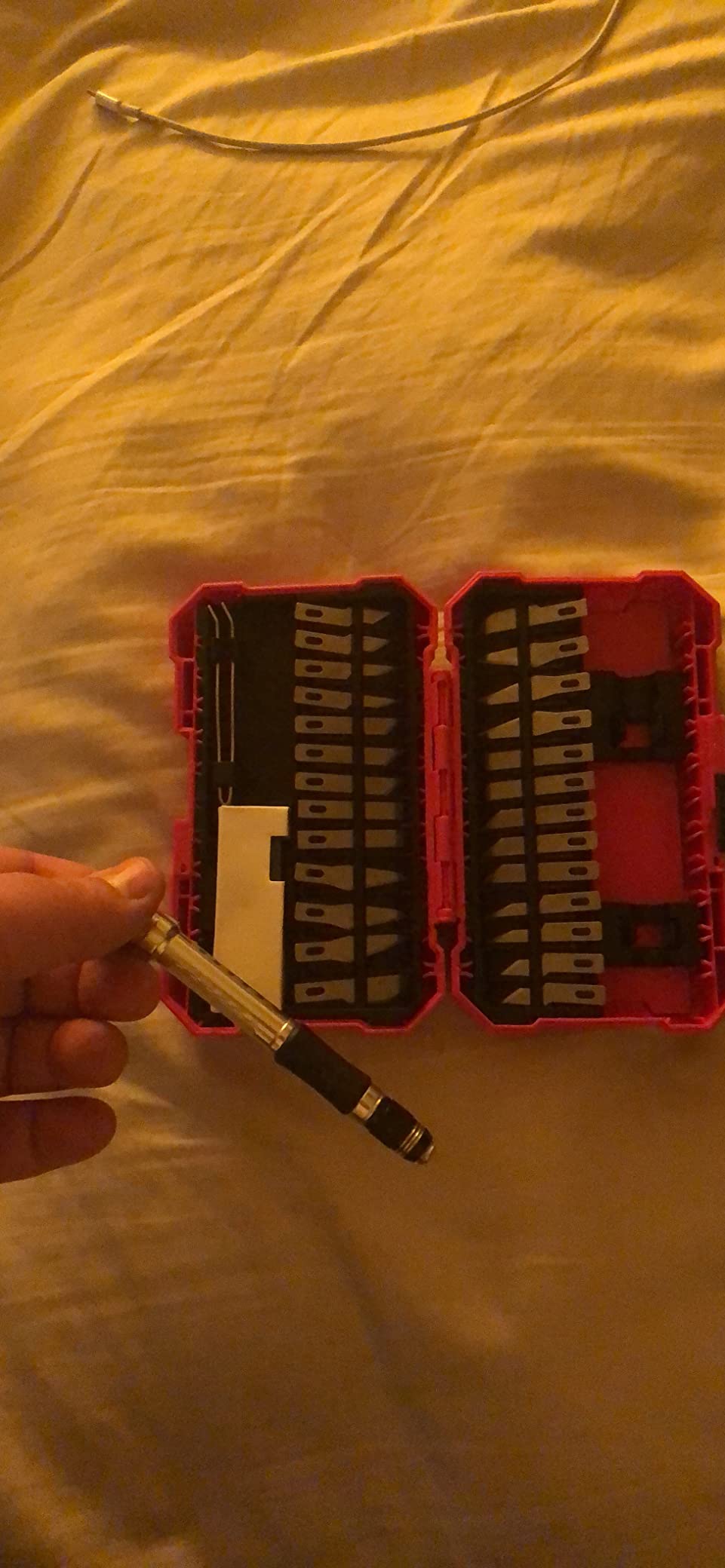 Amazon Basics 29-Piece Precision Hobby Knife Set with Razor-Sharp Blades, Modeling Tools, Anti-Slip Rubber Grip customer photo 1