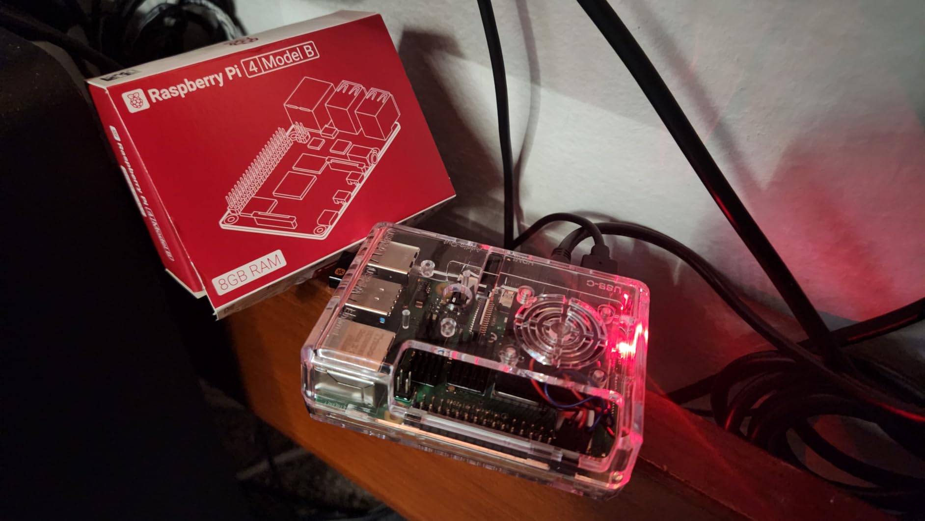 Vilros Raspberry Pi 4 Complete Starter Kit- Includes Raspberry Pi 4 Board, Fan Cooled Case, 64GB Preloaded Micro SD Card and More (4GB, Clear Transparent Case) customer photo 1