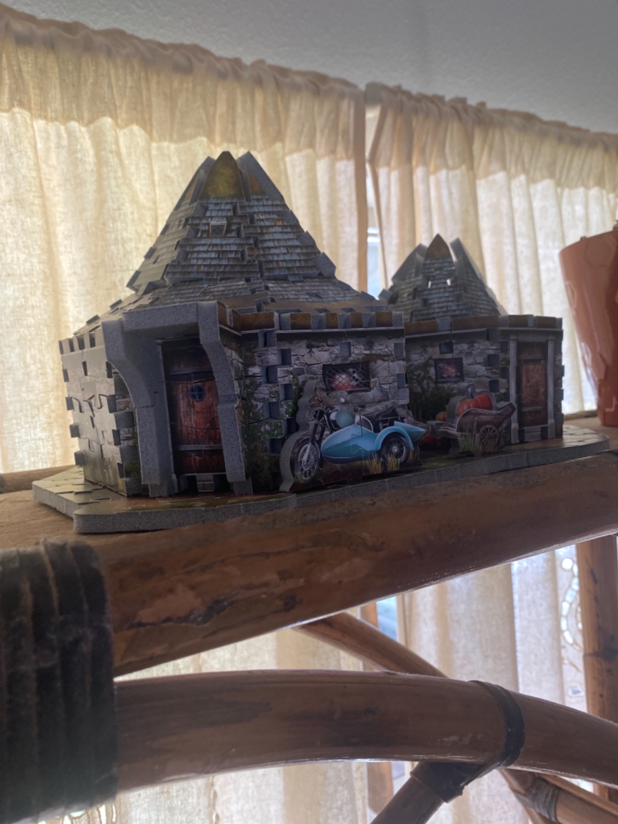 Wrebbit3D Harry Potter 3D Puzzle Model of Hogsmeade - The Three Broomsticks | 395 Jigsaw Puzzle Pieces | Build and Journey Through The Wizarding World customer photo 1