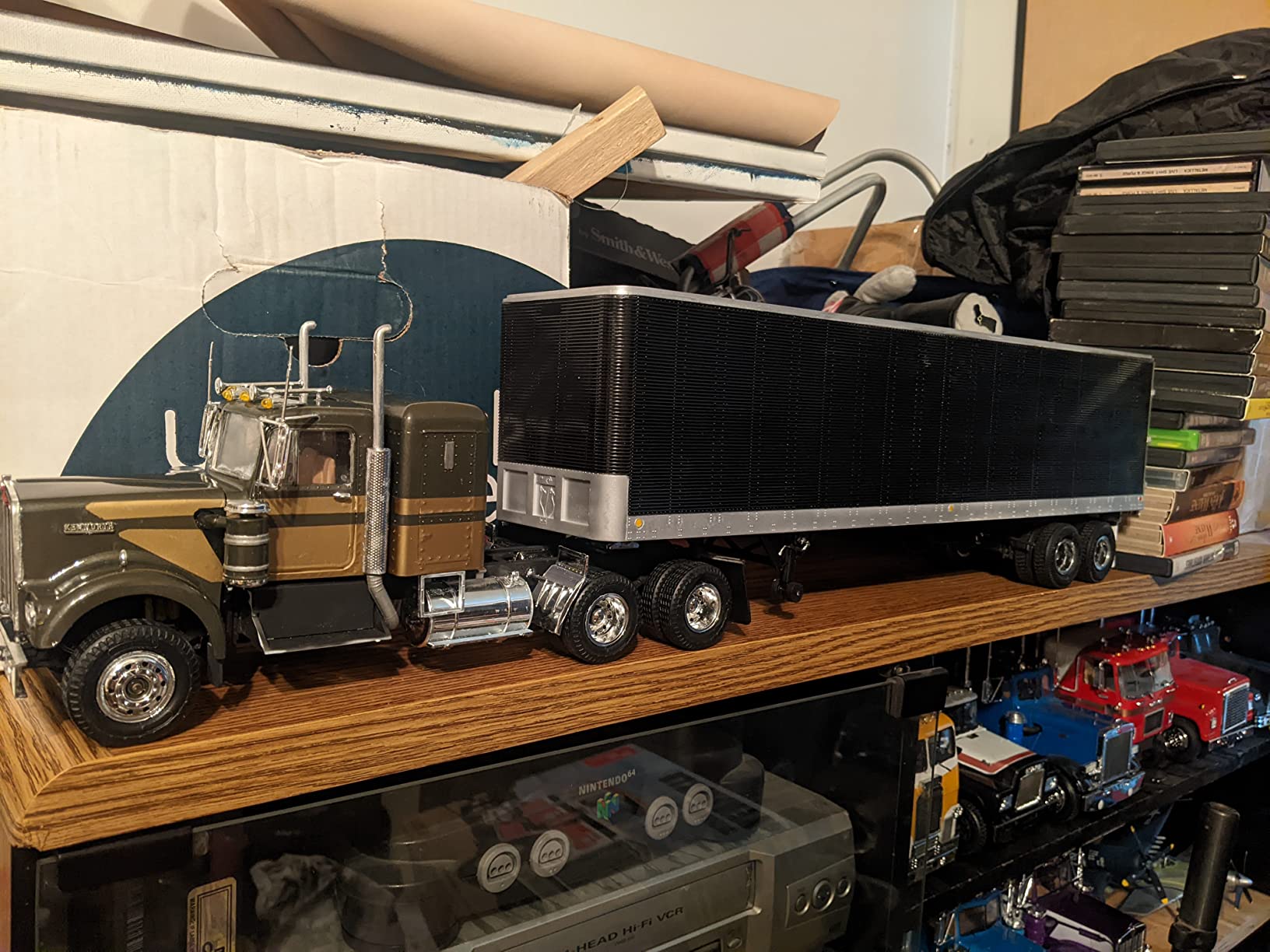 AMT Kenworth Model Kit (Custom Drag Truck (Tyrone Malone)) customer photo 1