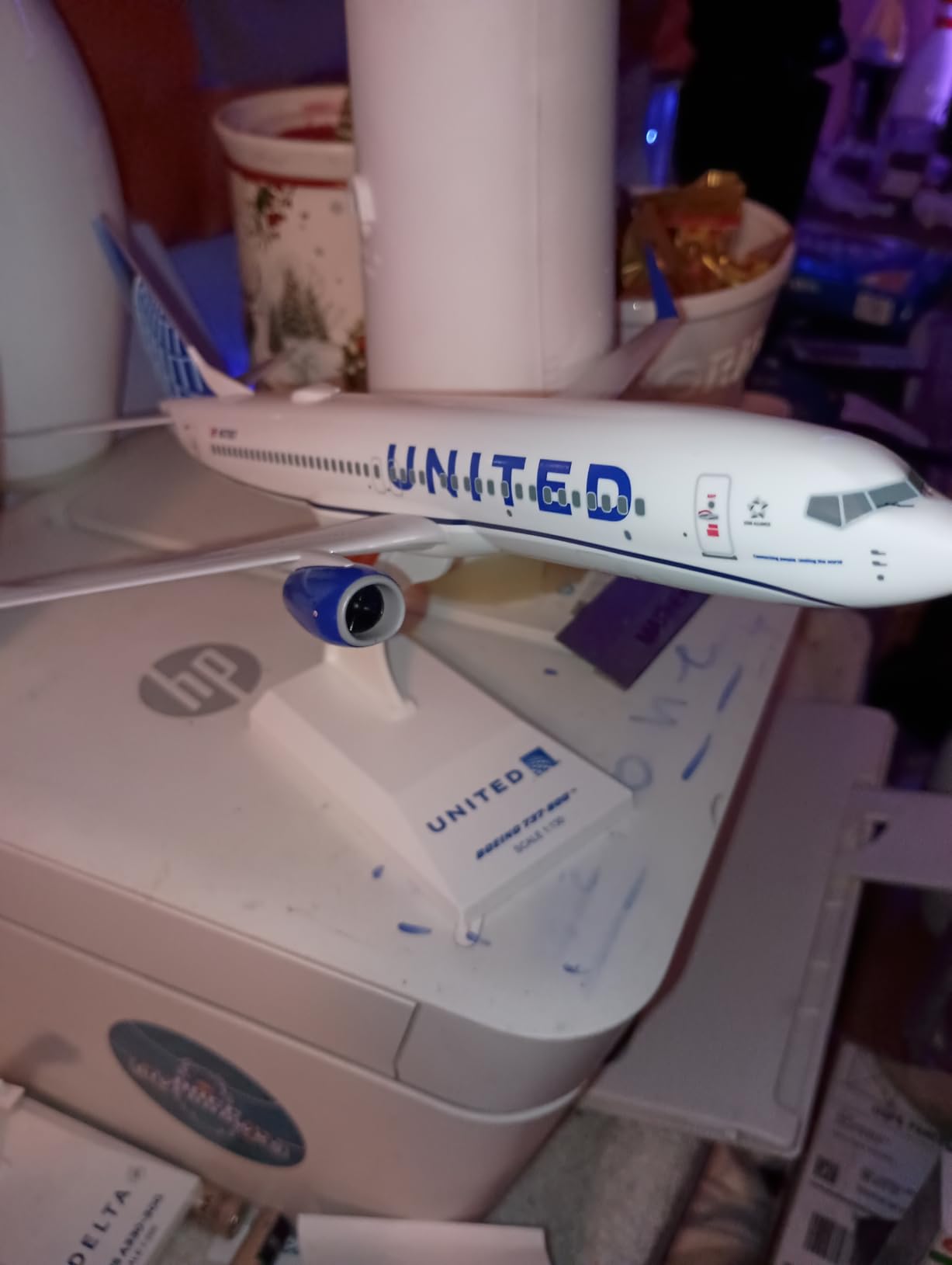 Daron SkyMarks United 737-800 2019 New Livery 1/130 (SKR1028) customer photo 1
