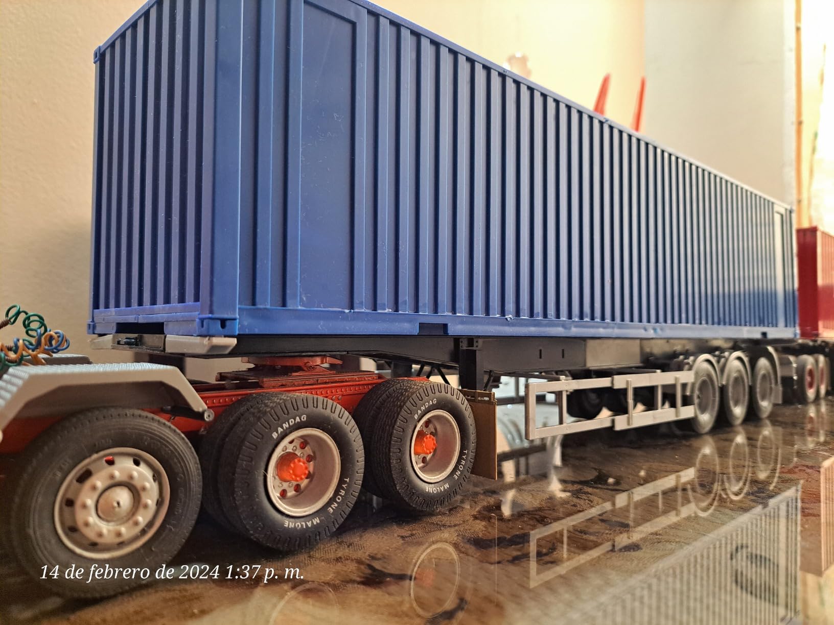 Italeri 3951S 1:24 Container Trailer 40 ft Plastic Model Kit customer photo 2