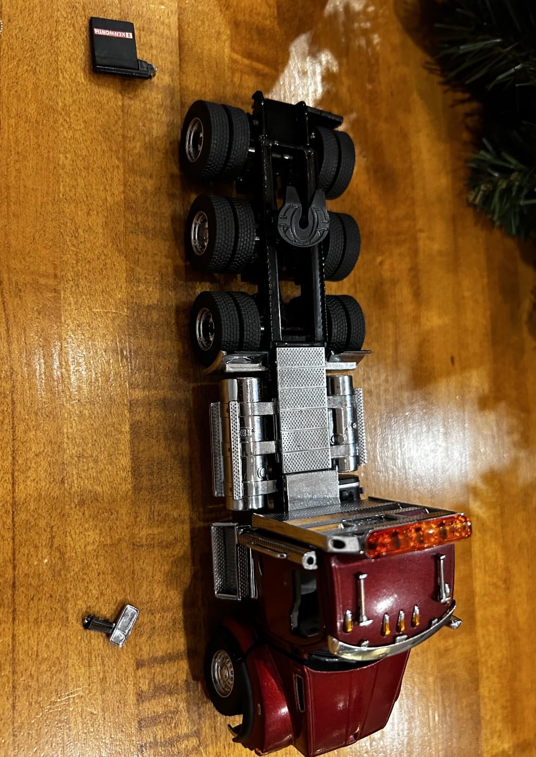 Diecast Masters Kenworth T880 SFFA Tractor Truck - Red | Day Cab with XL 120 Low-Profile HDG Trailer | Outrigger Style with Jeep & 2 Boosters | 1:50 Scale Model Semi Trucks | Diecast Model 71061 customer photo 1