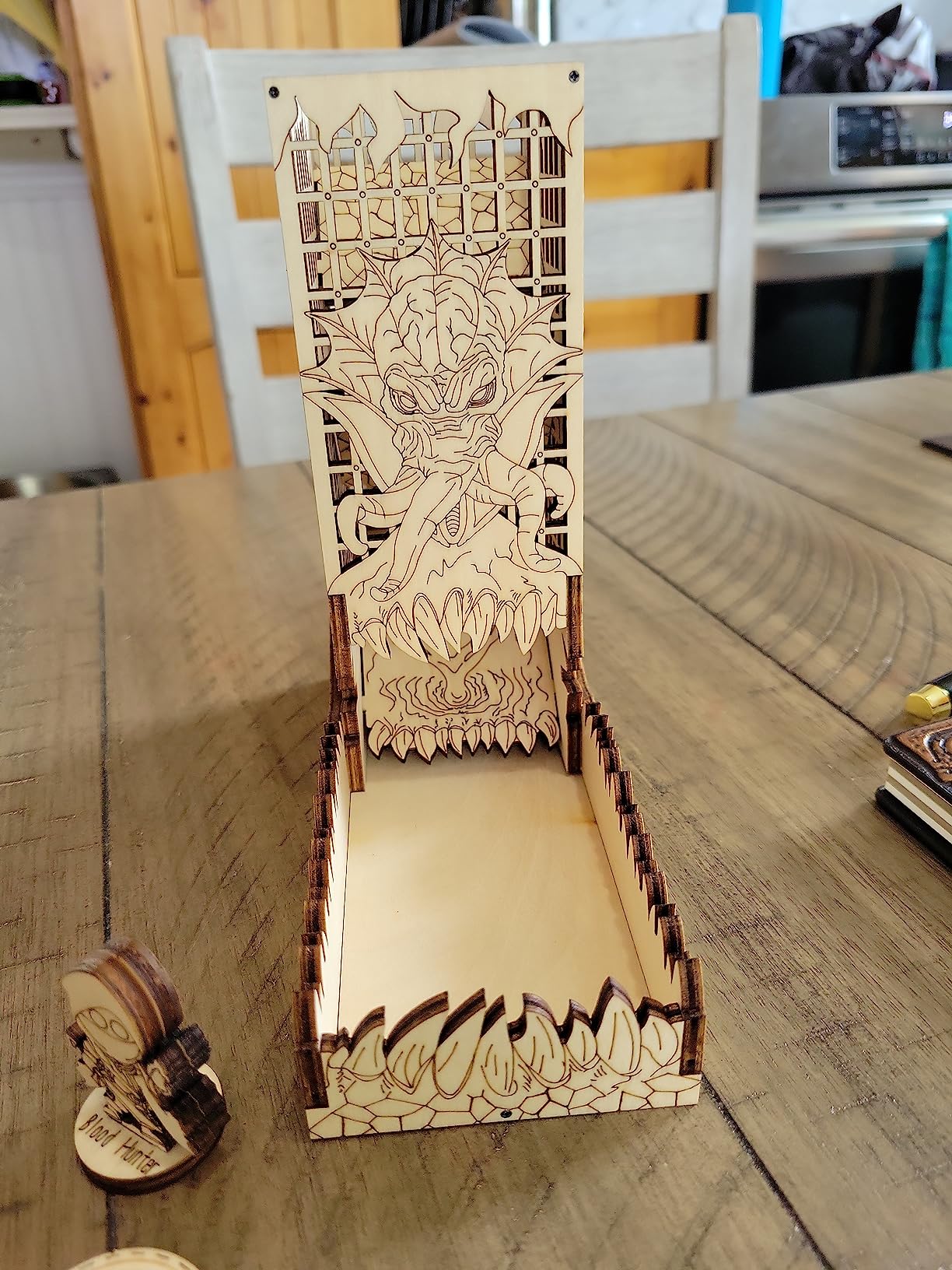 CZYY Dice Tower with Tray Wood Laser Etched Mind Flayer Portable and Collapsible Dice Roller Perfect for Board Game and Tabletop RPG (Cthulhu) customer photo 2