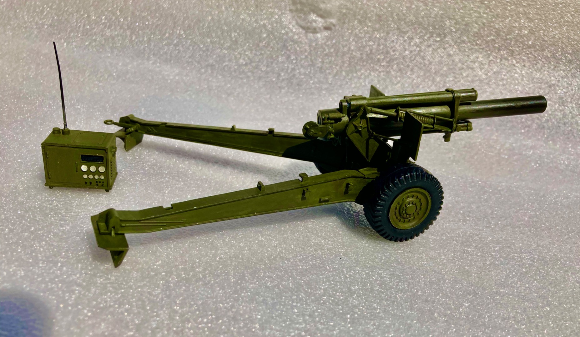 Italeri 6581S 1:35 M1 155mm Howitzer with Crew, Model Making, Construction Kit, Stand Model Making, Crafts, Hobby, Gluing, Plastic Kit, Multi-Coloured customer photo 2
