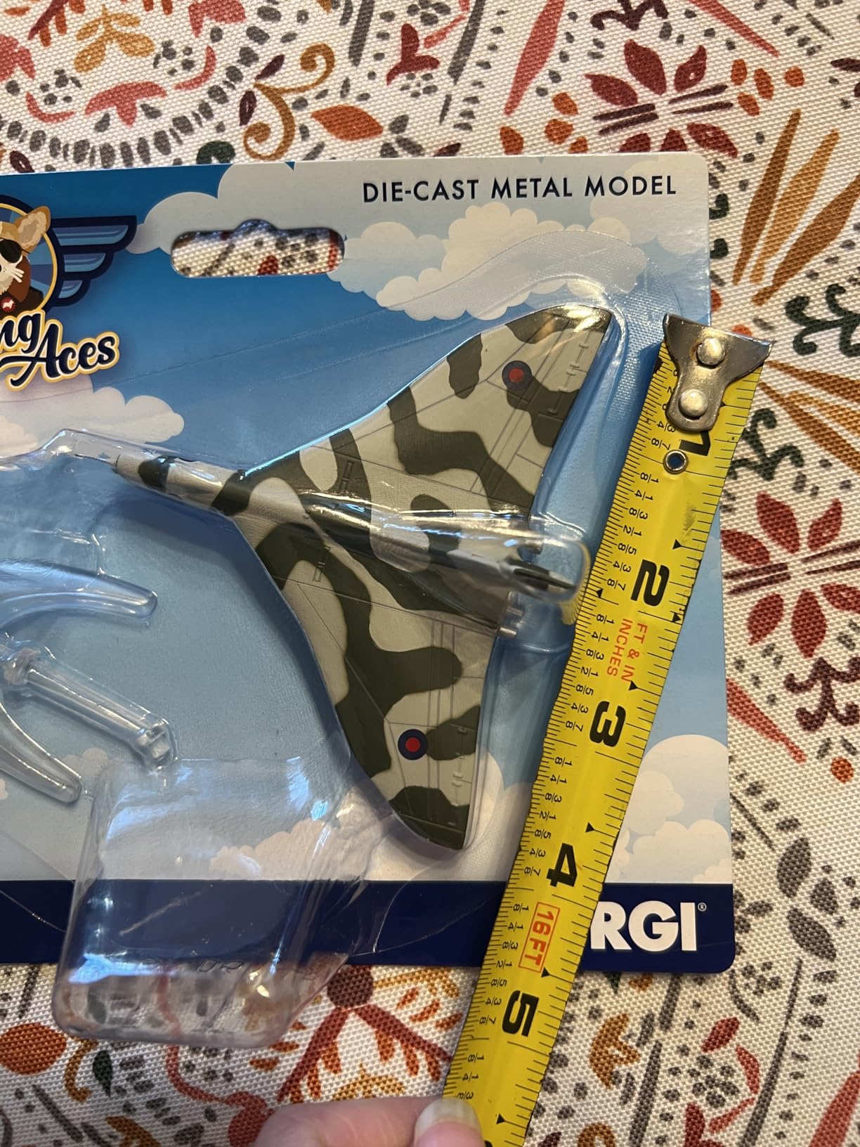Corgi Diecast Flying Aces Avro Vulcan Miniature Display Model Aircraft CS90649, Gray & Green customer photo 1