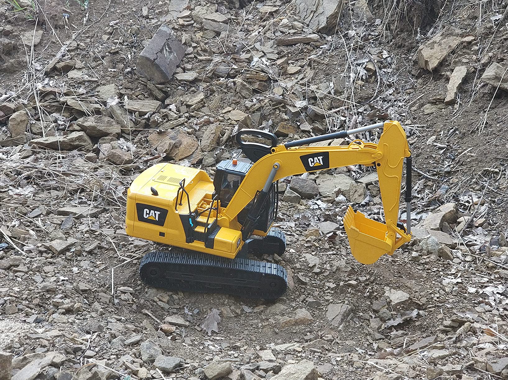 02484 CAT Excavator customer photo 2