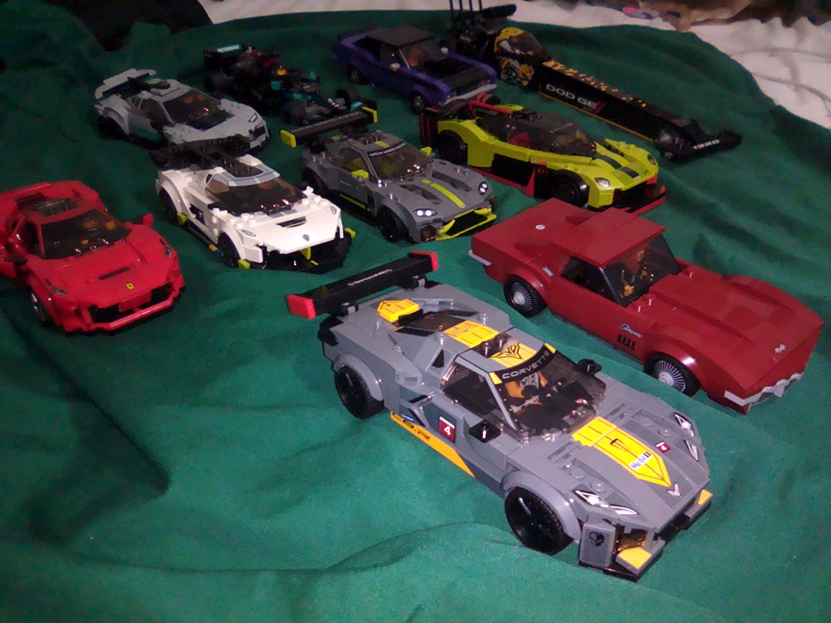 LEGO Speed Champions Mopar Dodge//SRT Top Fuel Dragster and 1970 Dodge Challenger T/A 76904 Building Toy (627 Pieces) customer photo 1