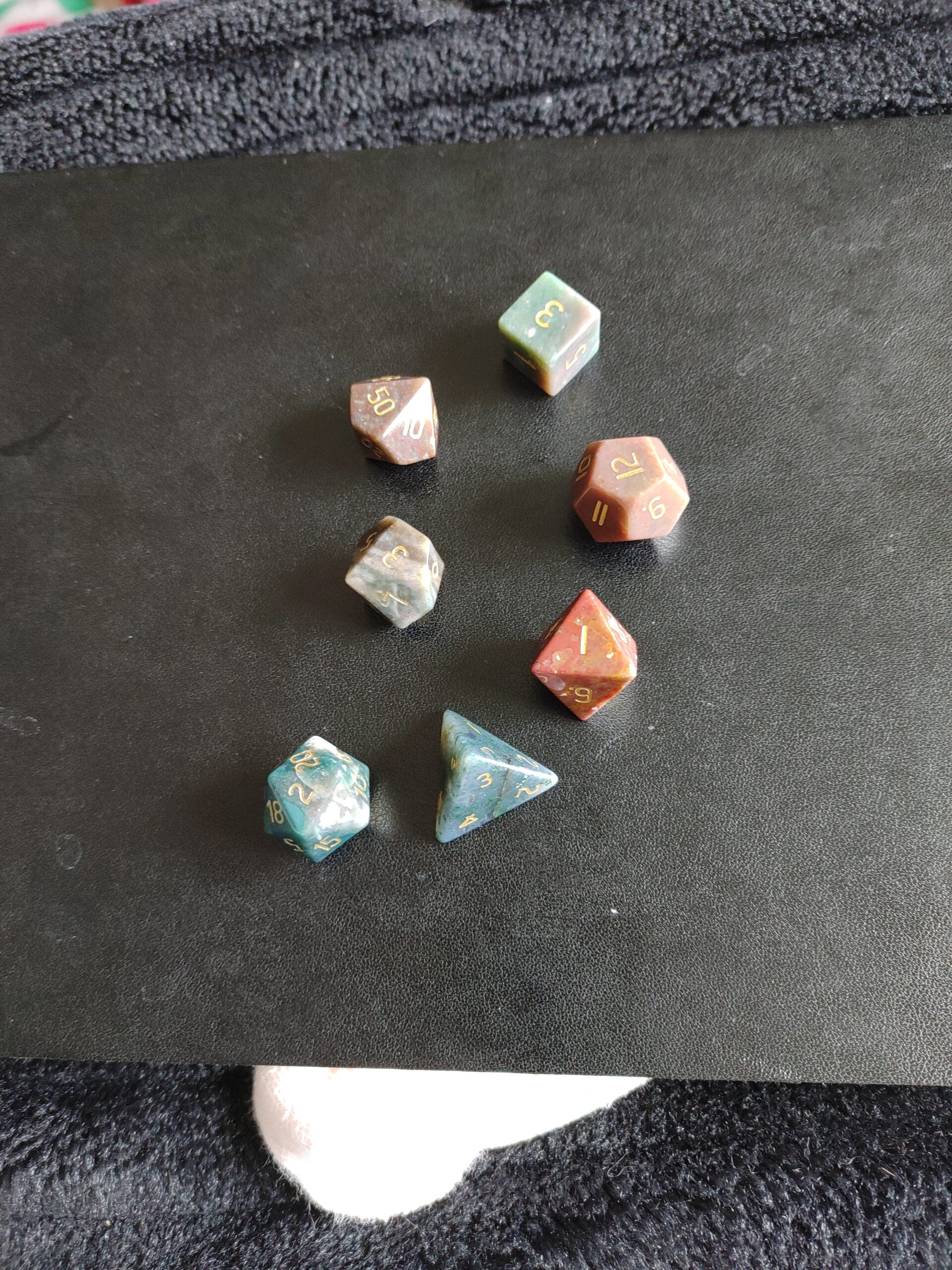 mookaitedecor 7 PCS Indian Agate Crystal Polyhedral DND Dice Set, Polished Tumbled Stones Dices for RPG MTG Table Games Home Decoration customer photo 1