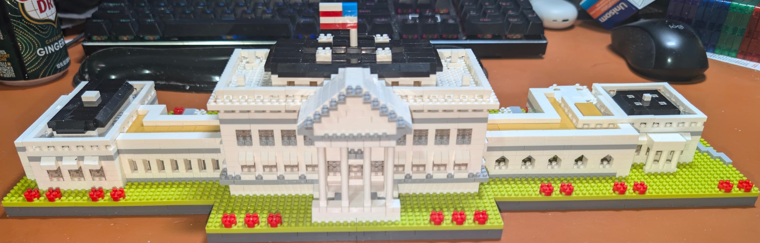 SEMKY Micro Mini Blocks White House Famous Landmark Model Set,(3000Pieces) -Building and Architecture Toys Gifts for Kid and Adult customer photo 2