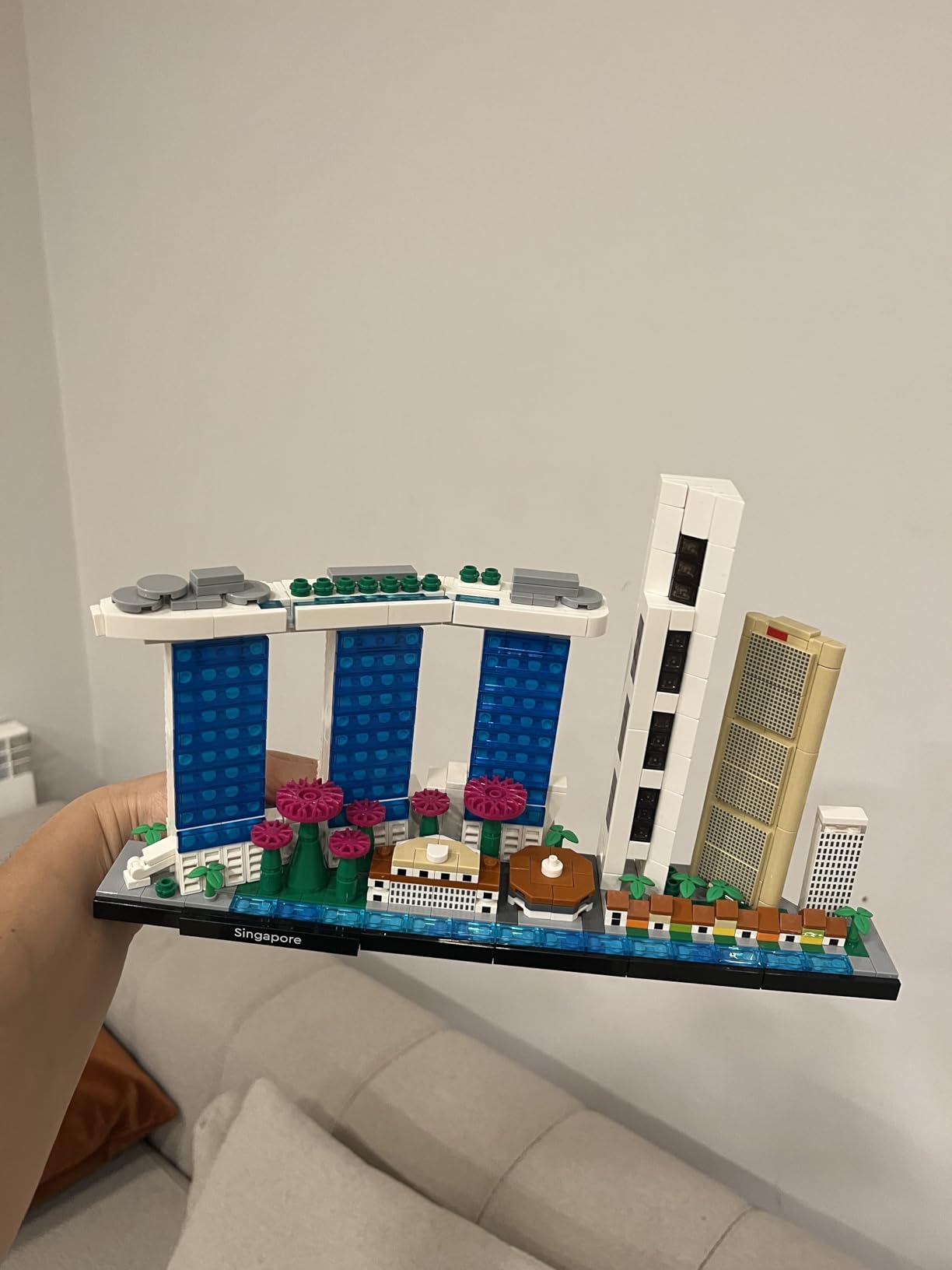 LEGO 21057 Architecture Singapore Model Building Set for Adults, Skyline Collection, Collectible Crafts Construction, Home Decor Gift Idea customer photo 2