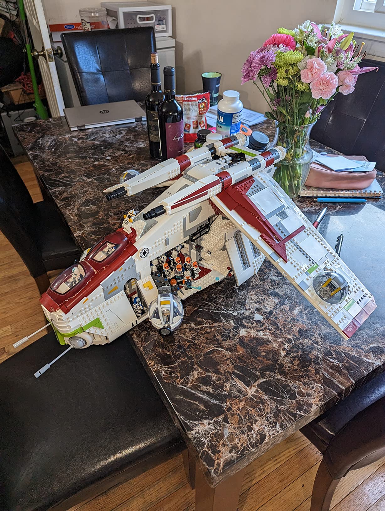 Star Wars Republic Gunship 75309 UCS Display Model Kit for Adults to Build, Ultimate Collector Series, Office or Home Decor Gift Idea customer photo 2