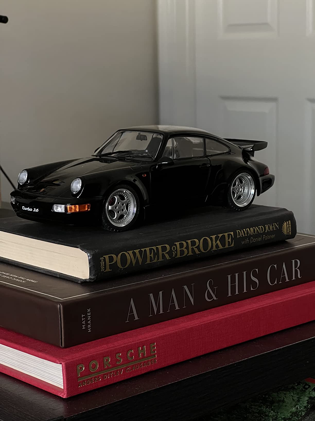 Solido S1803404 1:18 1993 Porsche 964 Turbo-Black None Collectible Miniature car customer photo 2