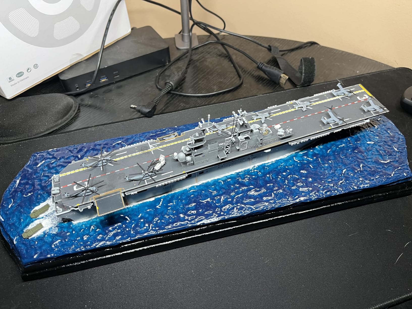 Revell 05178 Assault Carrier USS WASP Class 1:700 Scale Model Kit customer photo 1