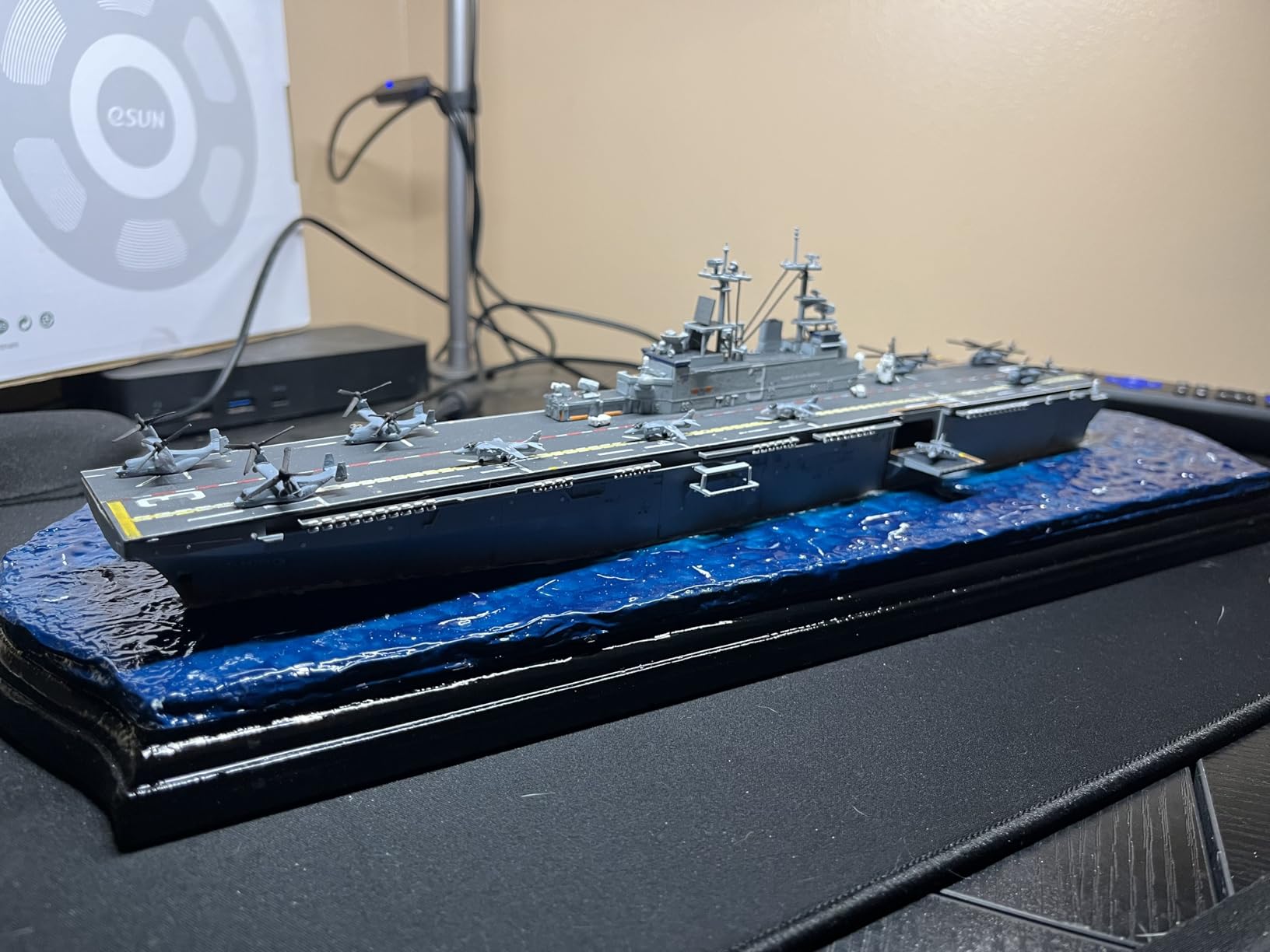 Revell 05178 Assault Carrier USS WASP Class 1:700 Scale Model Kit customer photo 2