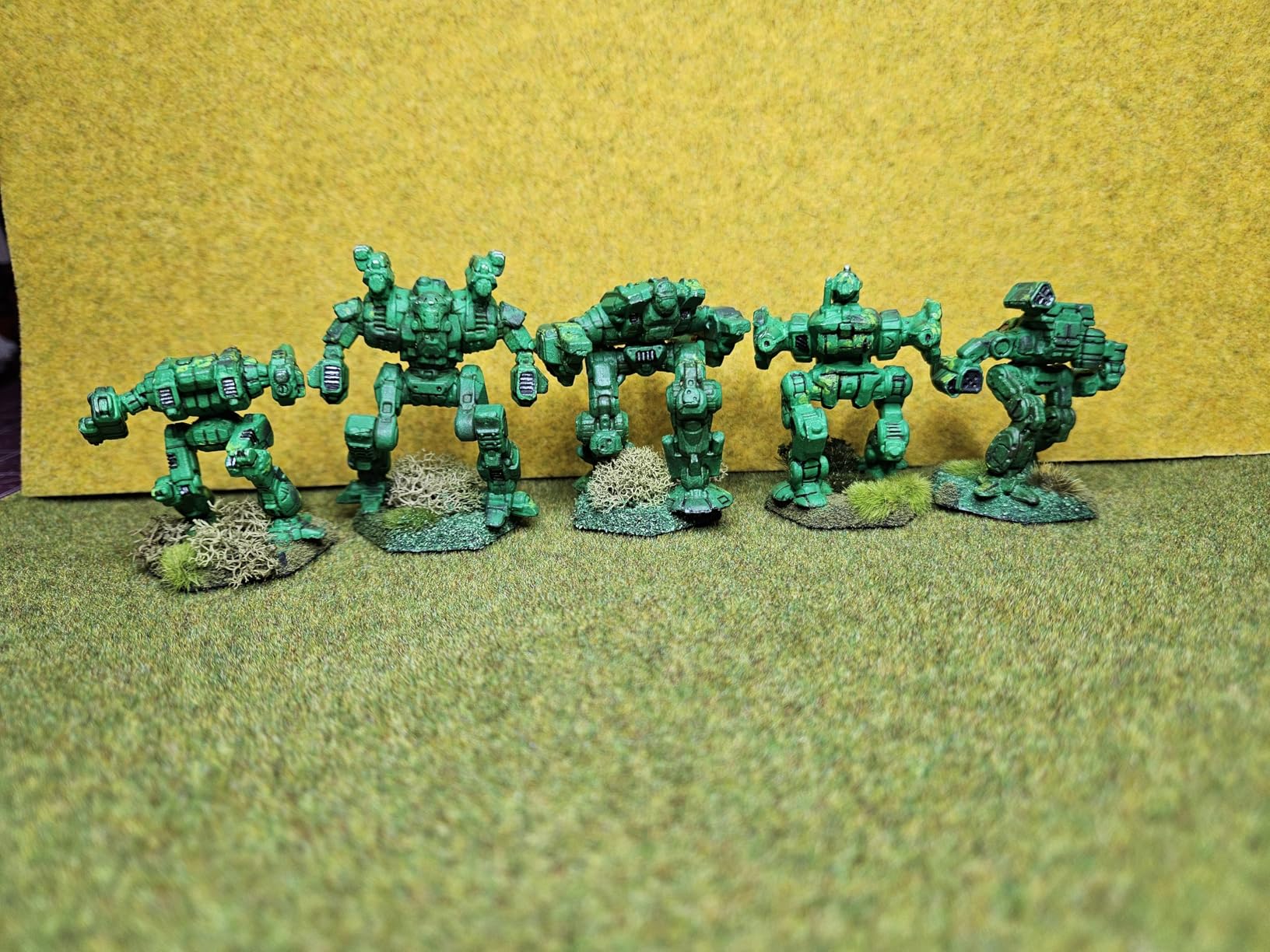 BattleTech Mini Force Pack: Inner Sphere Heavy Battle Lance, Grey, CAT35733 customer photo 1