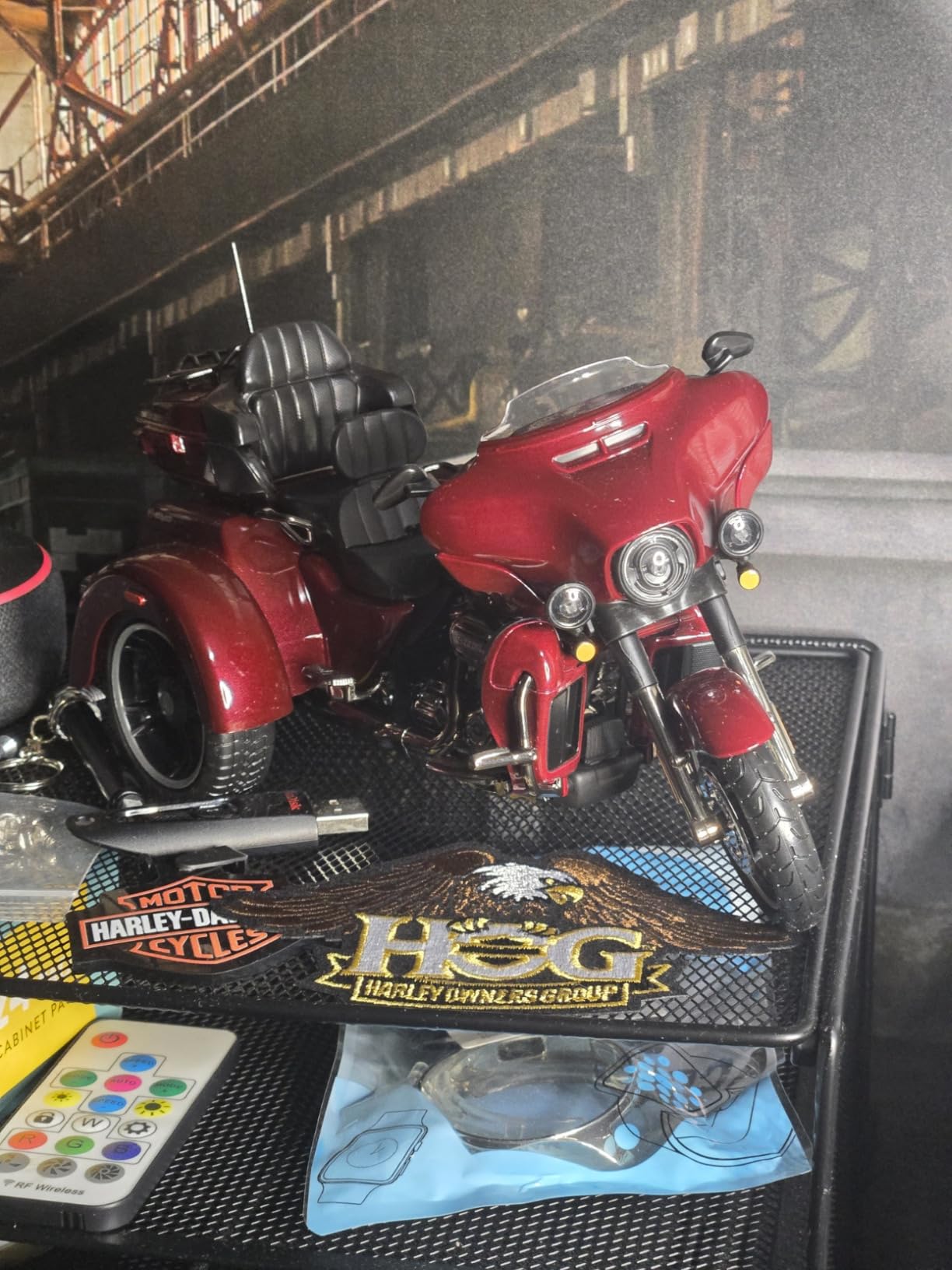 Maisto 1:12 Scale Harley Davidson 2021 CVO Tri Glide Diescast Motorcycle customer photo 1