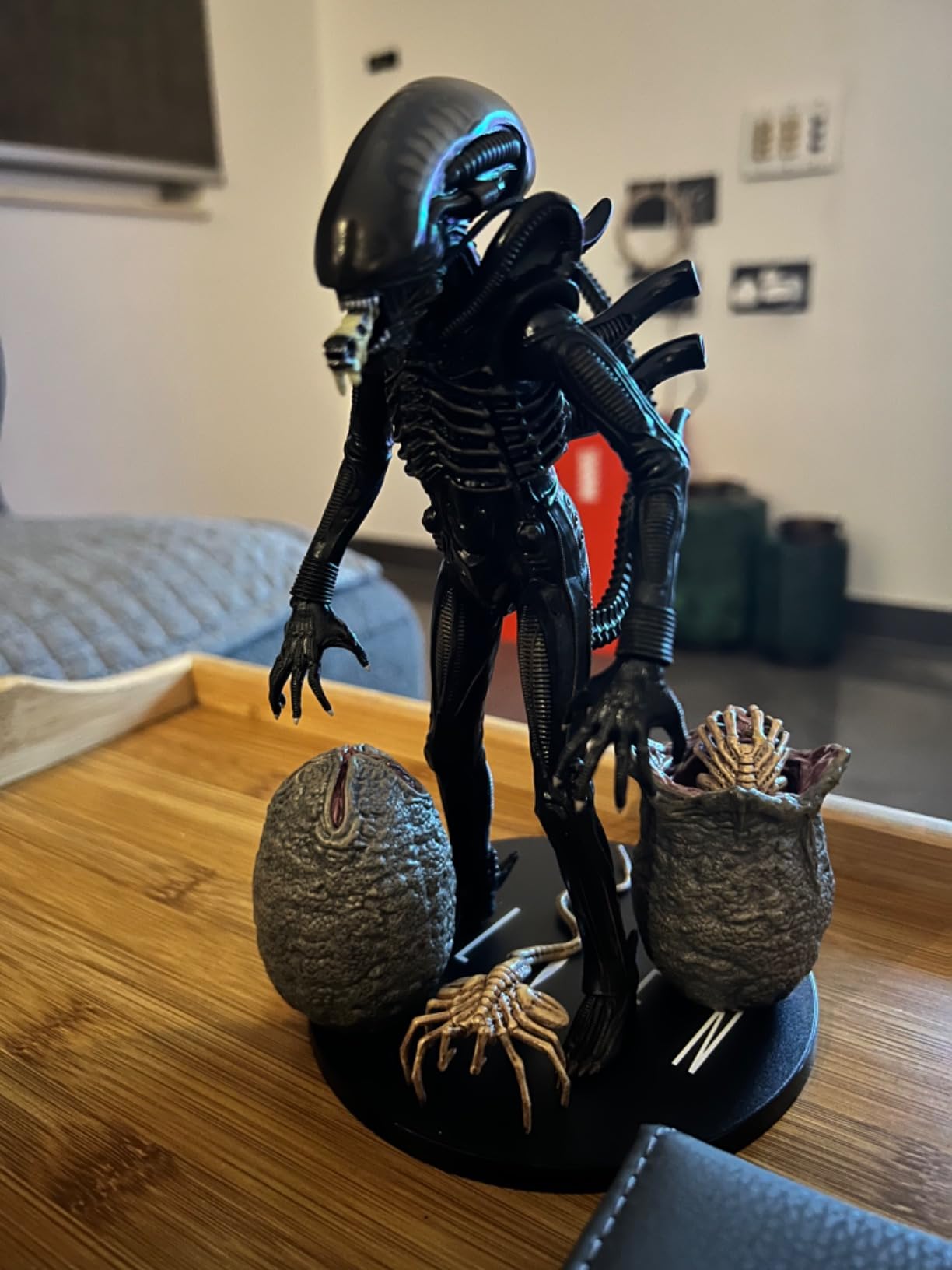 Mezco Alien One:12 Collective Deluxe Action Figure customer photo 1