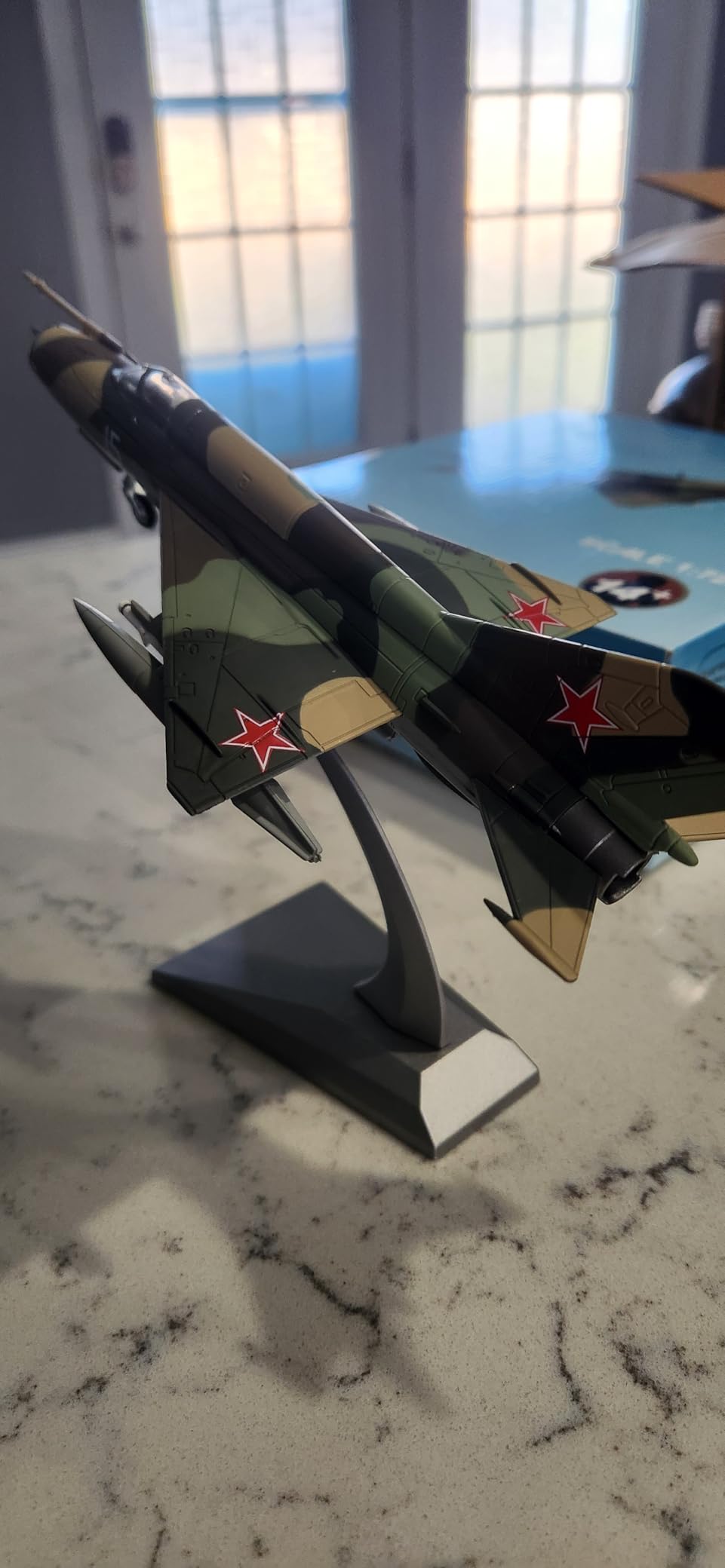 NUOTIE 1/72 Scale MiG-21 Soviet Union Fighter Attack Diecast Military Aircraft Model customer photo 3