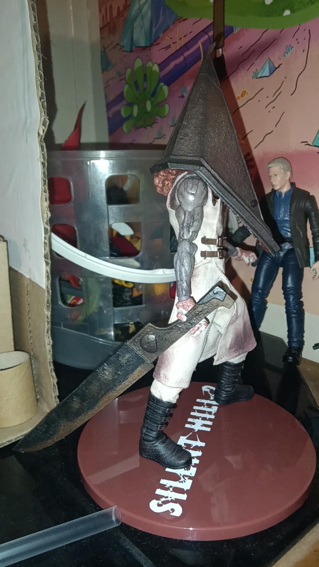 Mezco Red Pyramid Thing Silent Hill 2 One:12 Collective Edition Figure customer photo 2