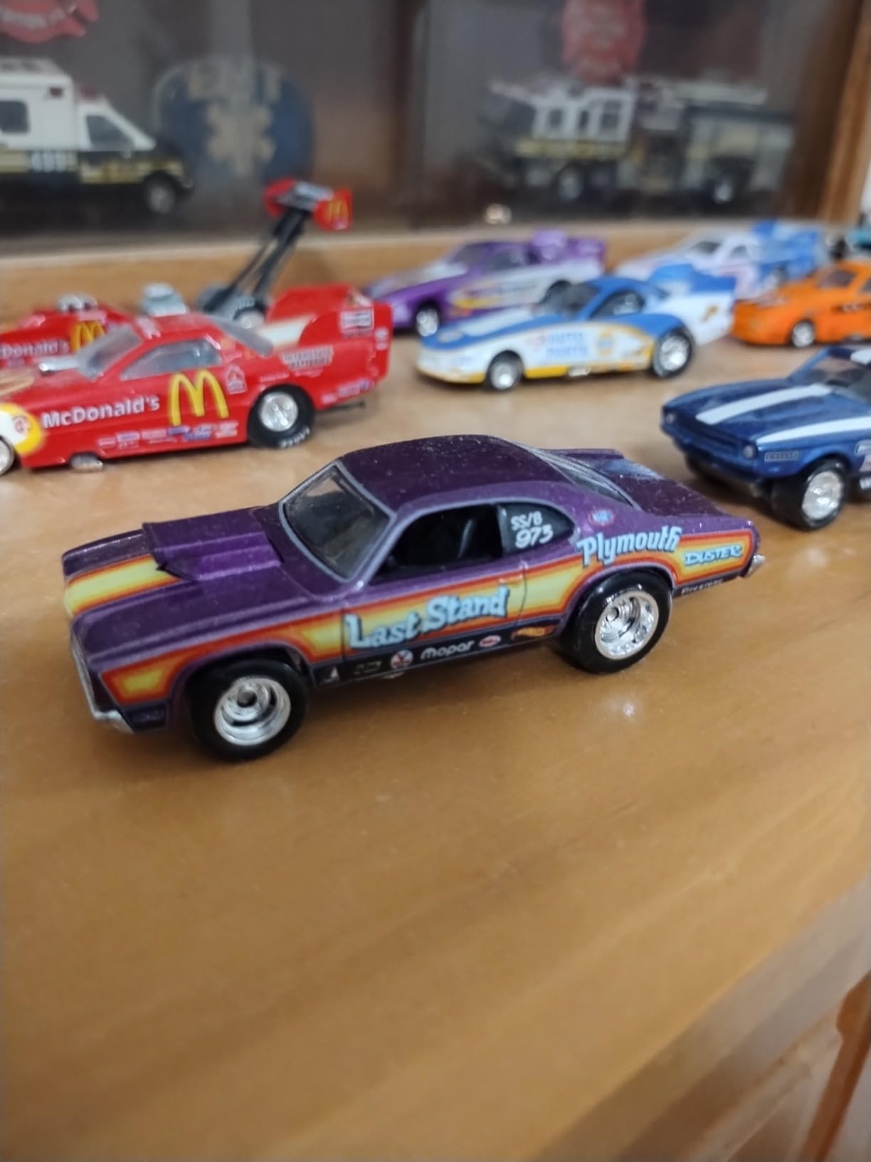 Premium Car Culture Circuit Legends Toy Vehicle, 1:64 Scale Die-Cast BMW M1 Procar, Exotic Envy, Real Riders Tires, Metal/Metal Chassis customer photo 2
