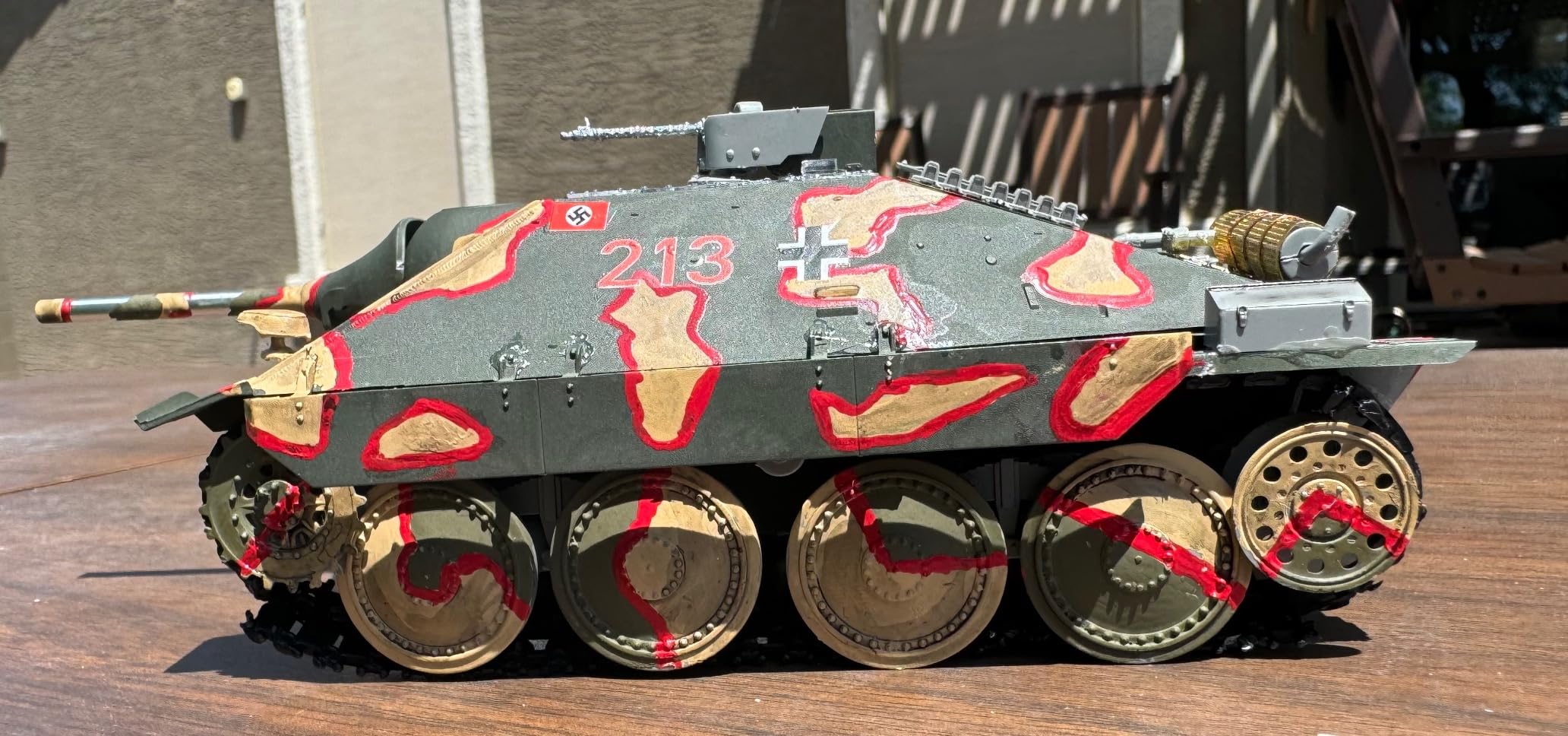 TAKOM 2170 Jagdpanzer 38(t) Hetzer EARLY with Full Interior Scale 1:35 Model Making customer photo 1