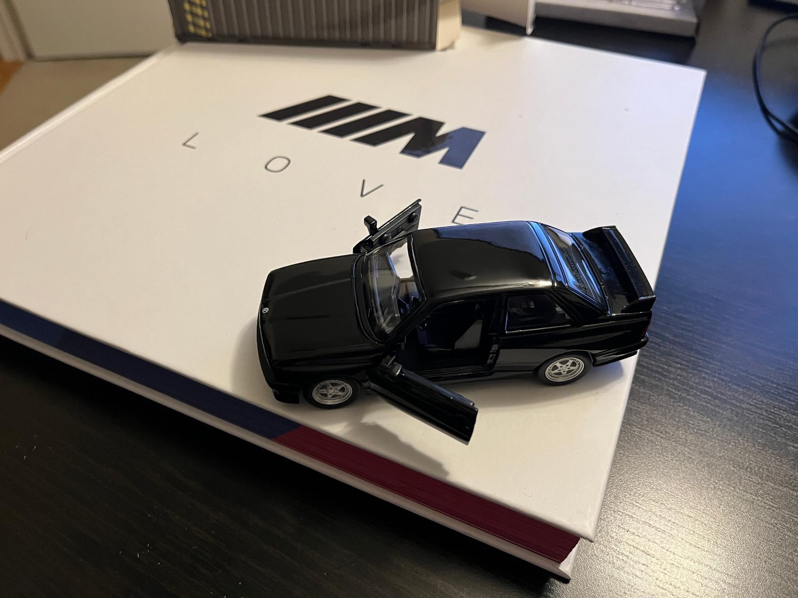 TOKAXI 1/36 Scale 1987 BMW M3 Diecast Model Cars, Pull Back Vehicles BMW Toy Cars, Cars Gifts for Boys Girls customer photo 2