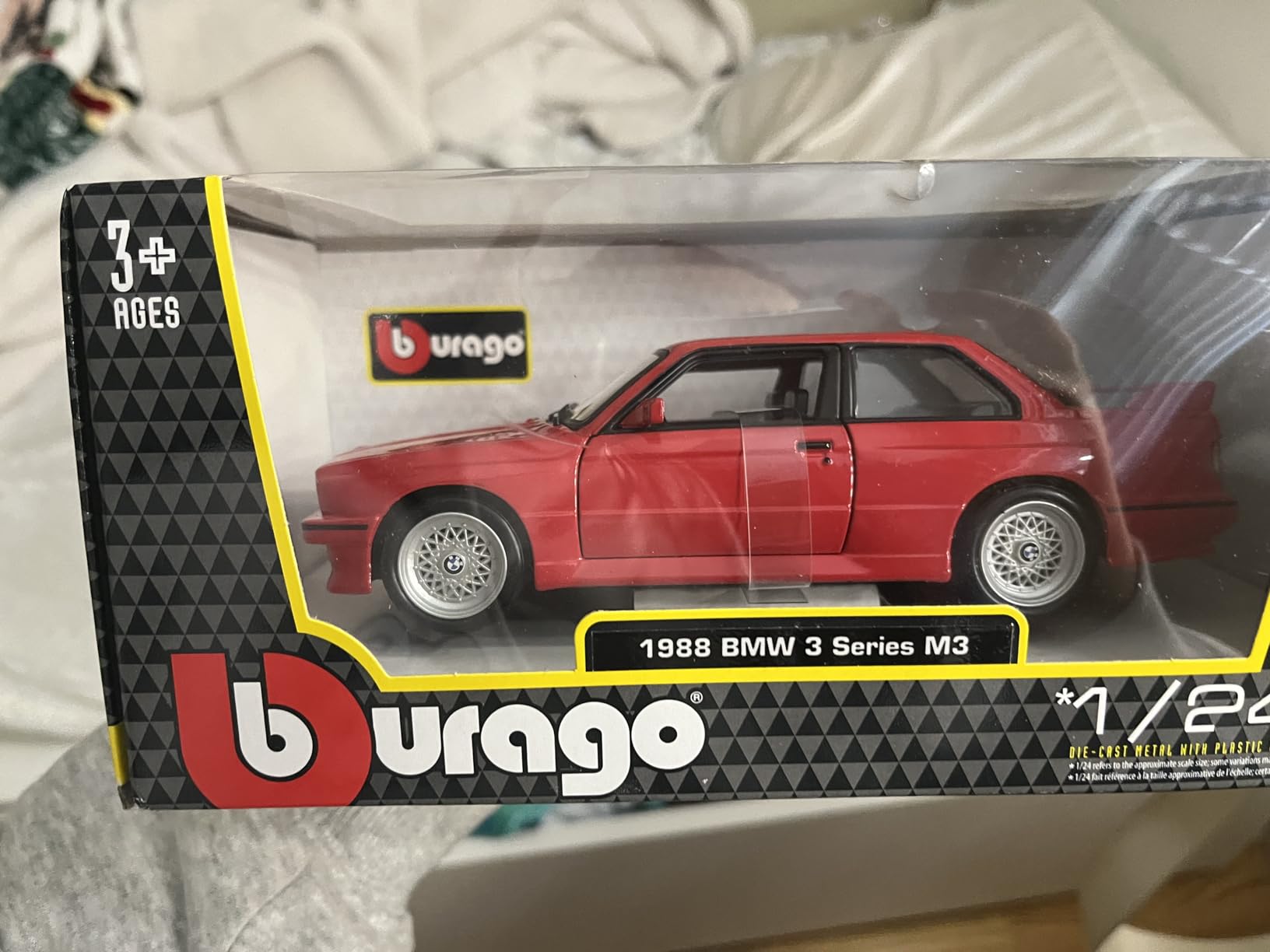1988 3 Series M3 E30 Red 1/24 Diecast Model Car by Bburago 21100RD customer photo 2