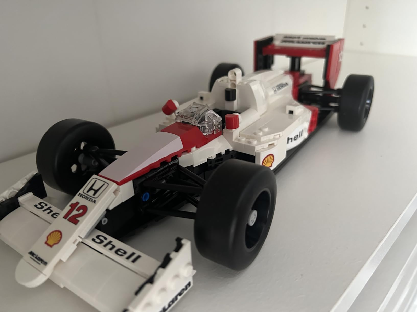 LEGO Icons McLaren MP4/4 & Ayrton Senna Minifigure Model Car Kit - Buildable F1 McLaren Set for Adults, Ages 18+ - 10330 customer photo 1