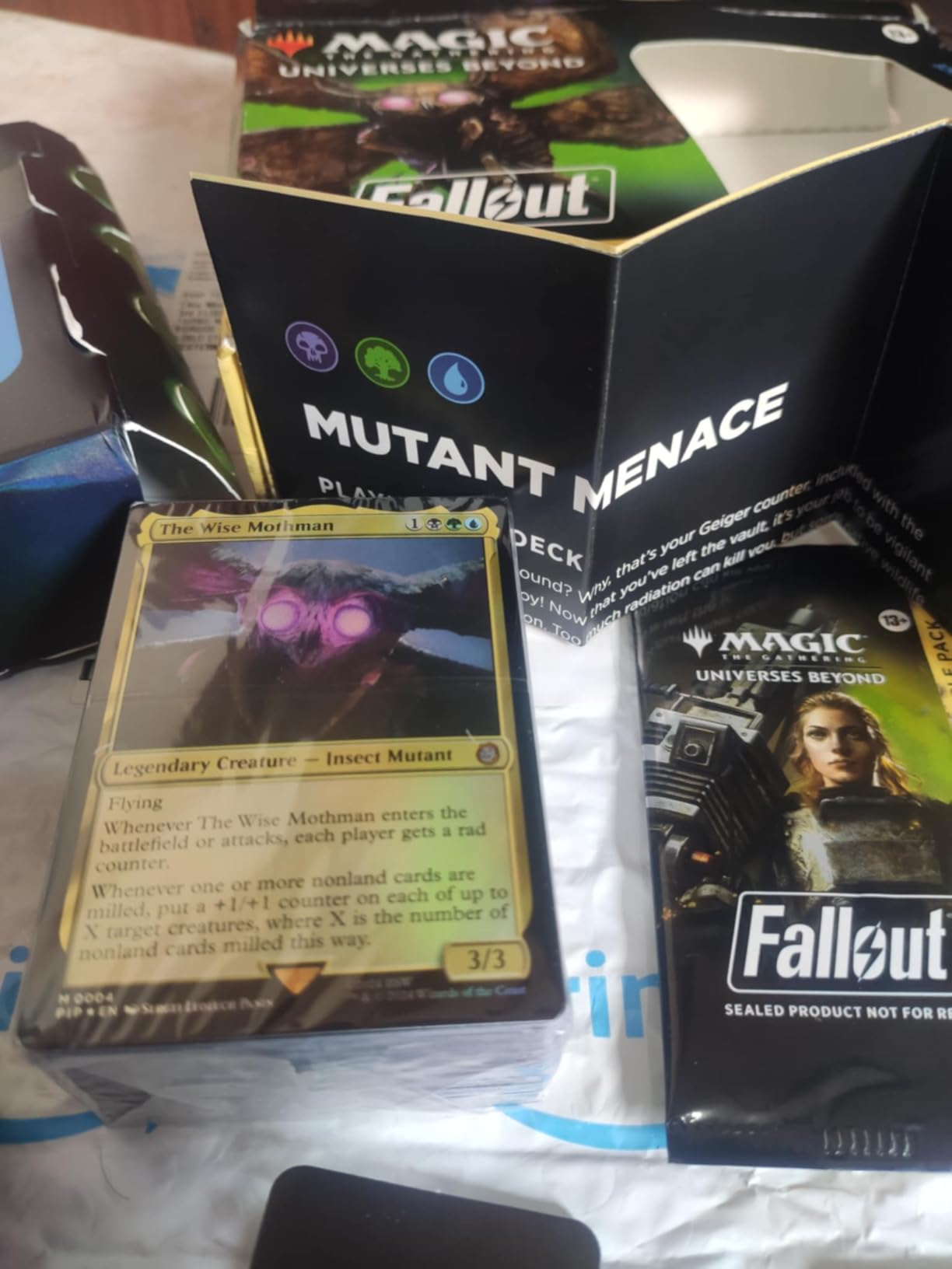 Magic: The Gathering Fallout Commander Deck - Science! (100-Card Deck, 2-Card Collector Booster Sample Pack + Accessories) customer photo 1