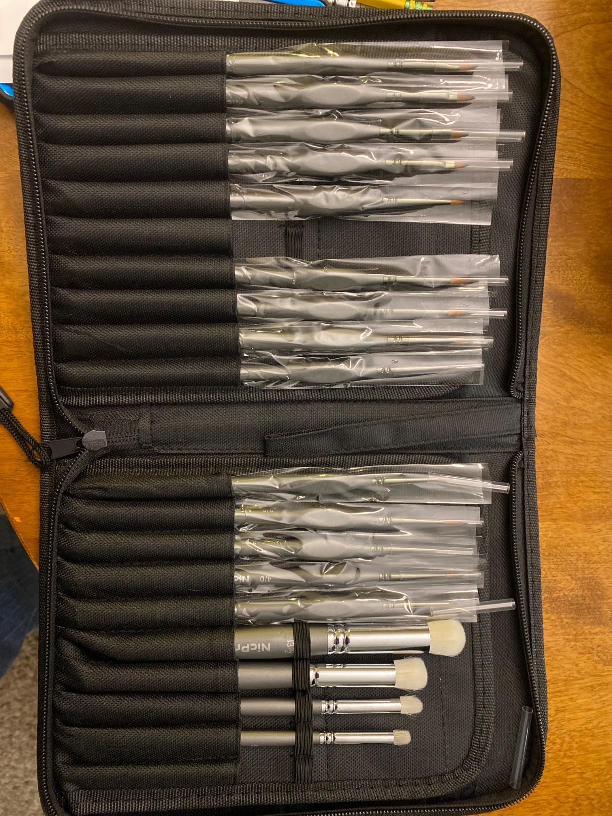 Nicpro Miniature Paint Brushes Dry Brush - 20PCS Model Paint Brush Set with Nylon Case for Acrylic, Oil, Watercolor, Detail Paint Brush Drybrush for Model, Miniature Painting, Paint by Numbers, Craft customer photo 2