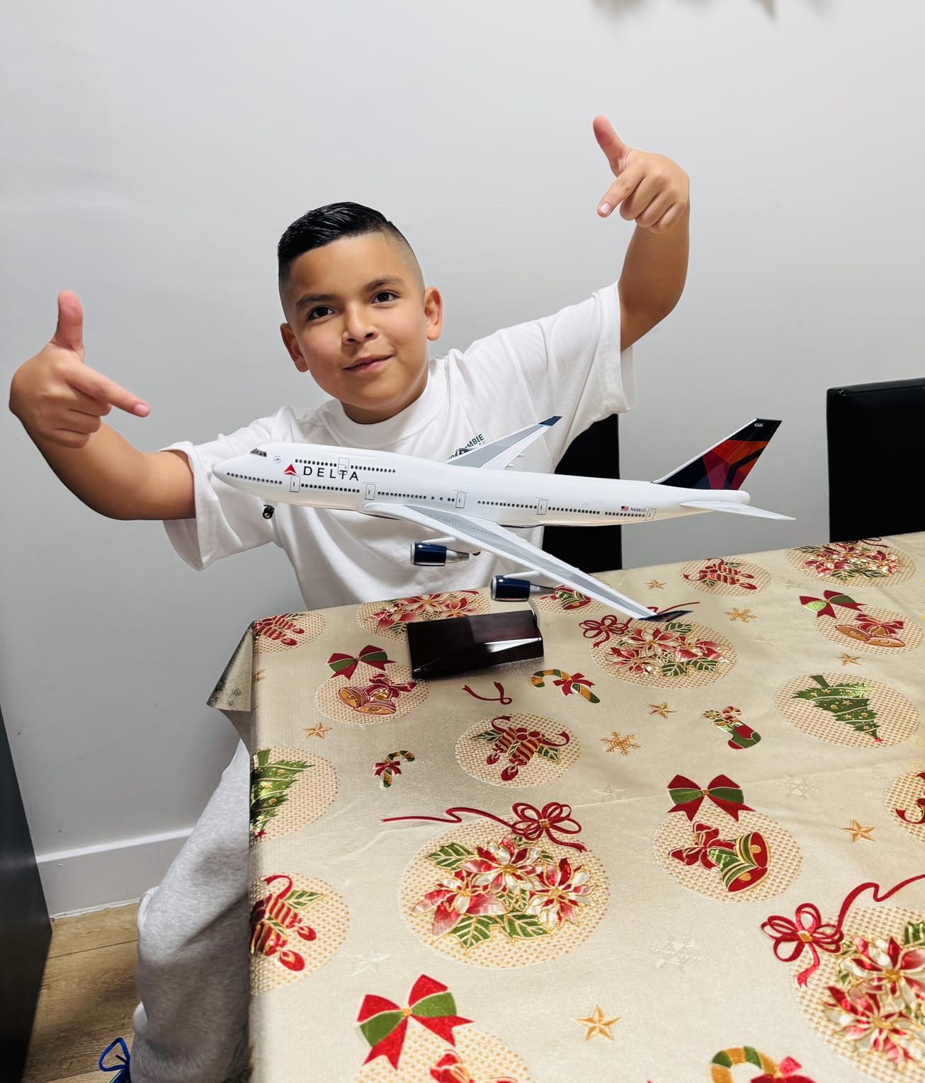 747 1/160 Large Scale Airplane Model 18-inch for Boeing 747 Prebuilt Airplane Model with Stand for Aviation Enthusiasts Gifts customer photo 1