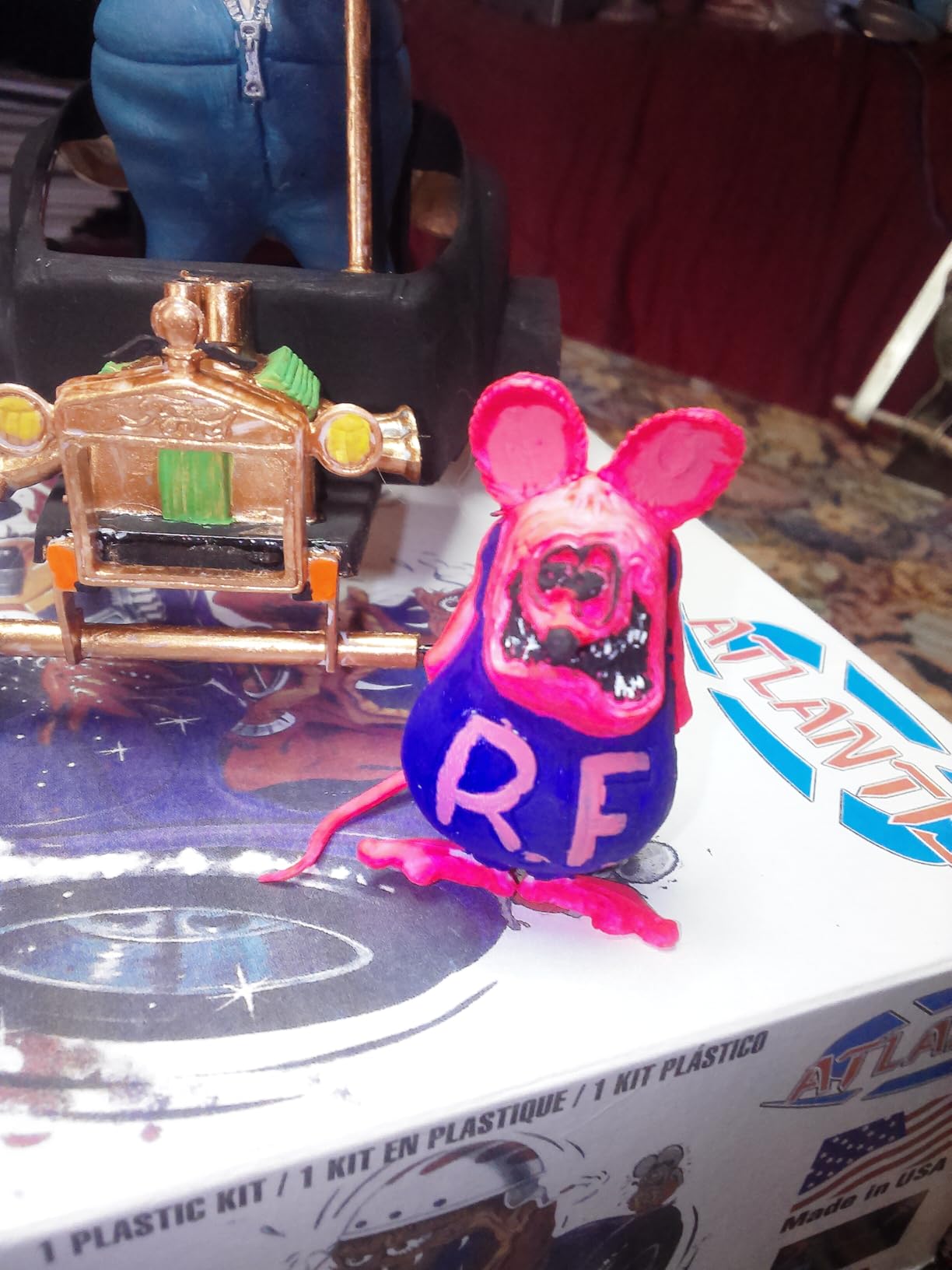 Ed Big Daddy Roth Drag Nut Caricature 1:25 Scale Model Kit customer photo 1