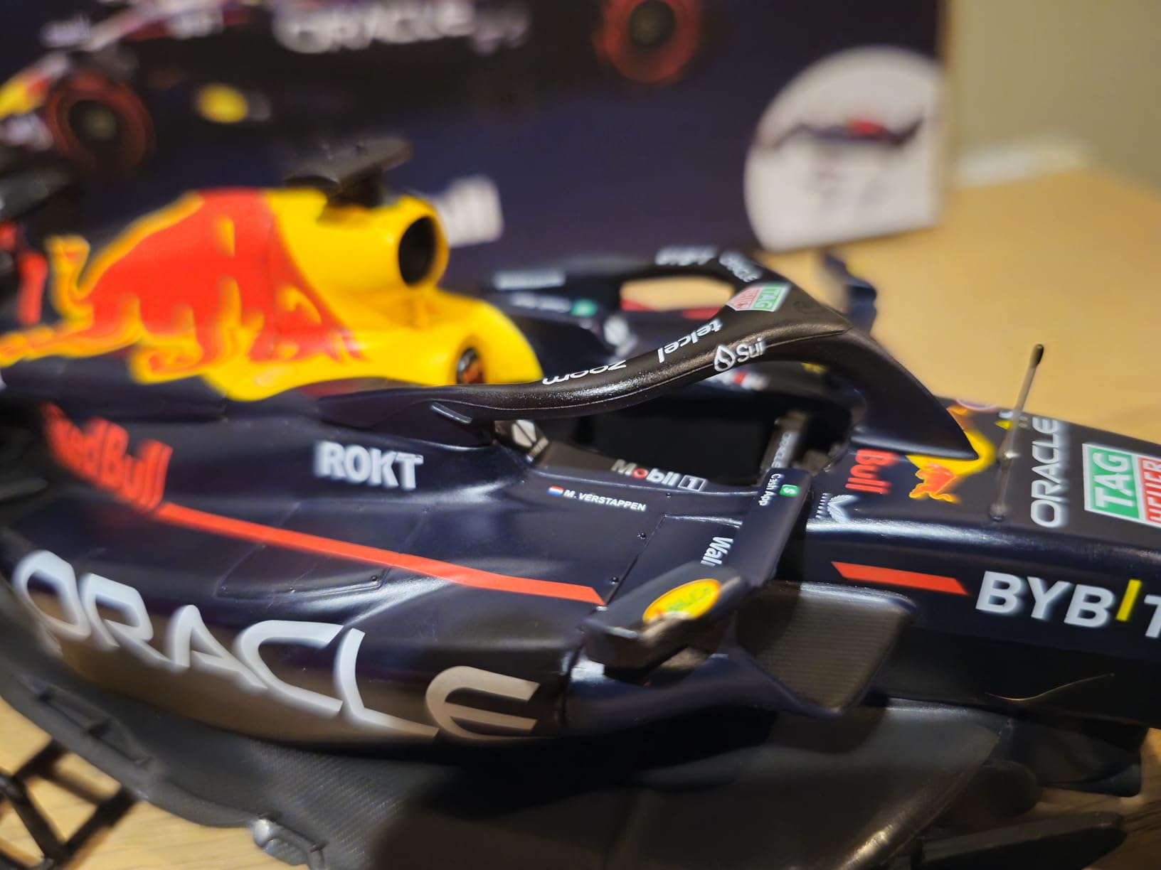 LUPPA Formula 1 RB19 Model Kit 1:18 Scale Racing F1 RB19 Building Kit Collectible Diecast 140 Pieces customer photo 1