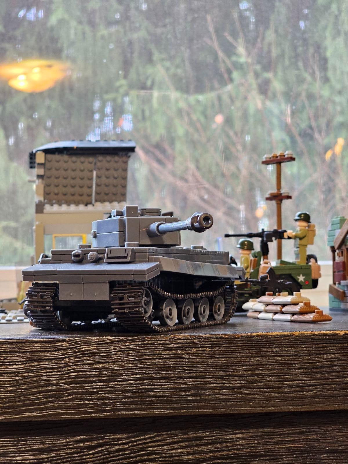 WW2 Military Base Building Sets Compatible with Lego - German Tiger Tank, US Willys MB Vehicle, Bombed House, 295 Pieces customer photo 2