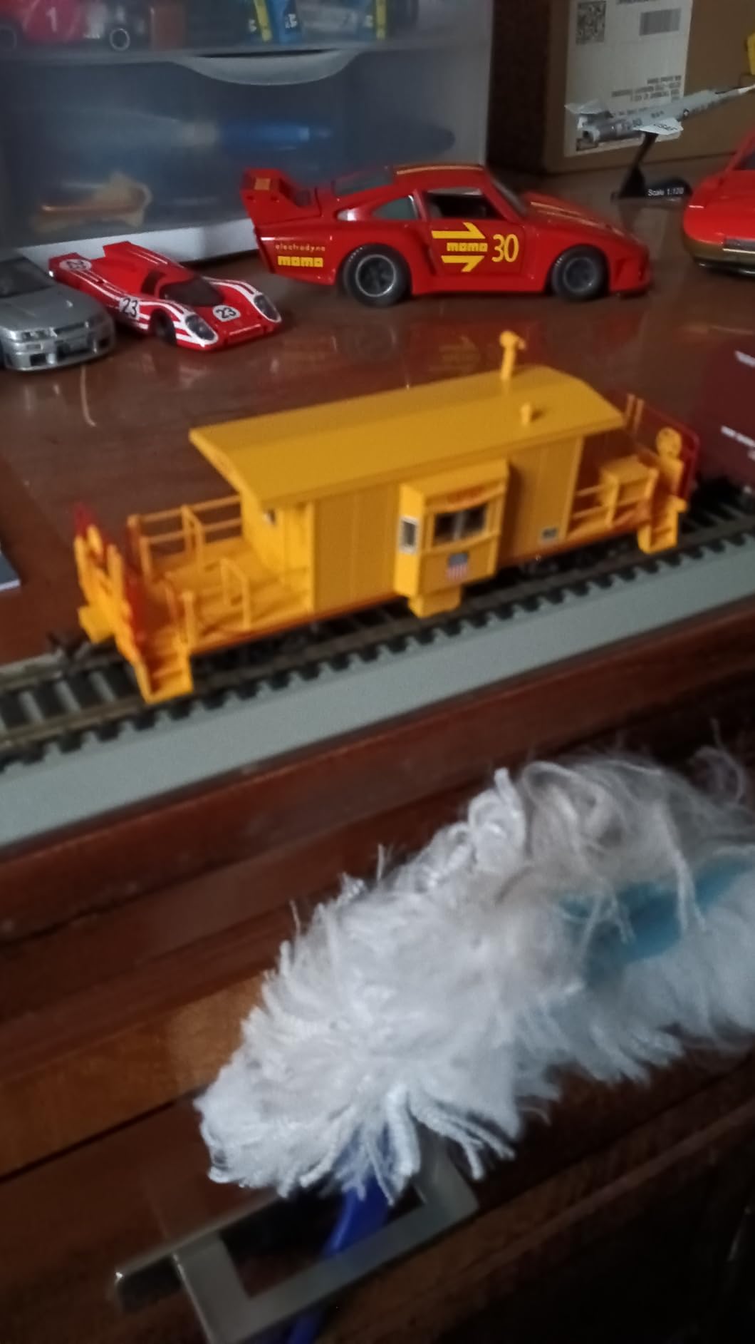 Bachmann Trains - Transfer Caboose - Union Pacific #13737 - Ho Scale customer photo 1