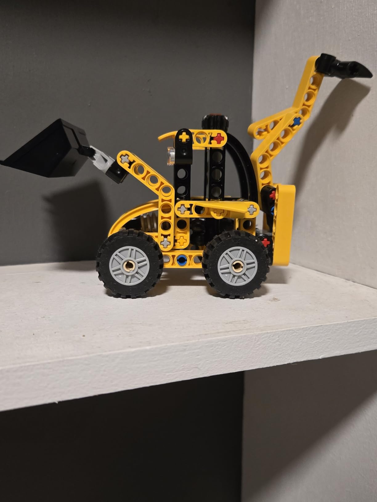 Technic Backhoe Loader Construction Toy - Building Toy Set for Boys and Girls, Ages 7+ - Educational Gift Idea for Kids Birthday with Usable Back Digger, Scoop, & Outriggers - 42197 customer photo 1
