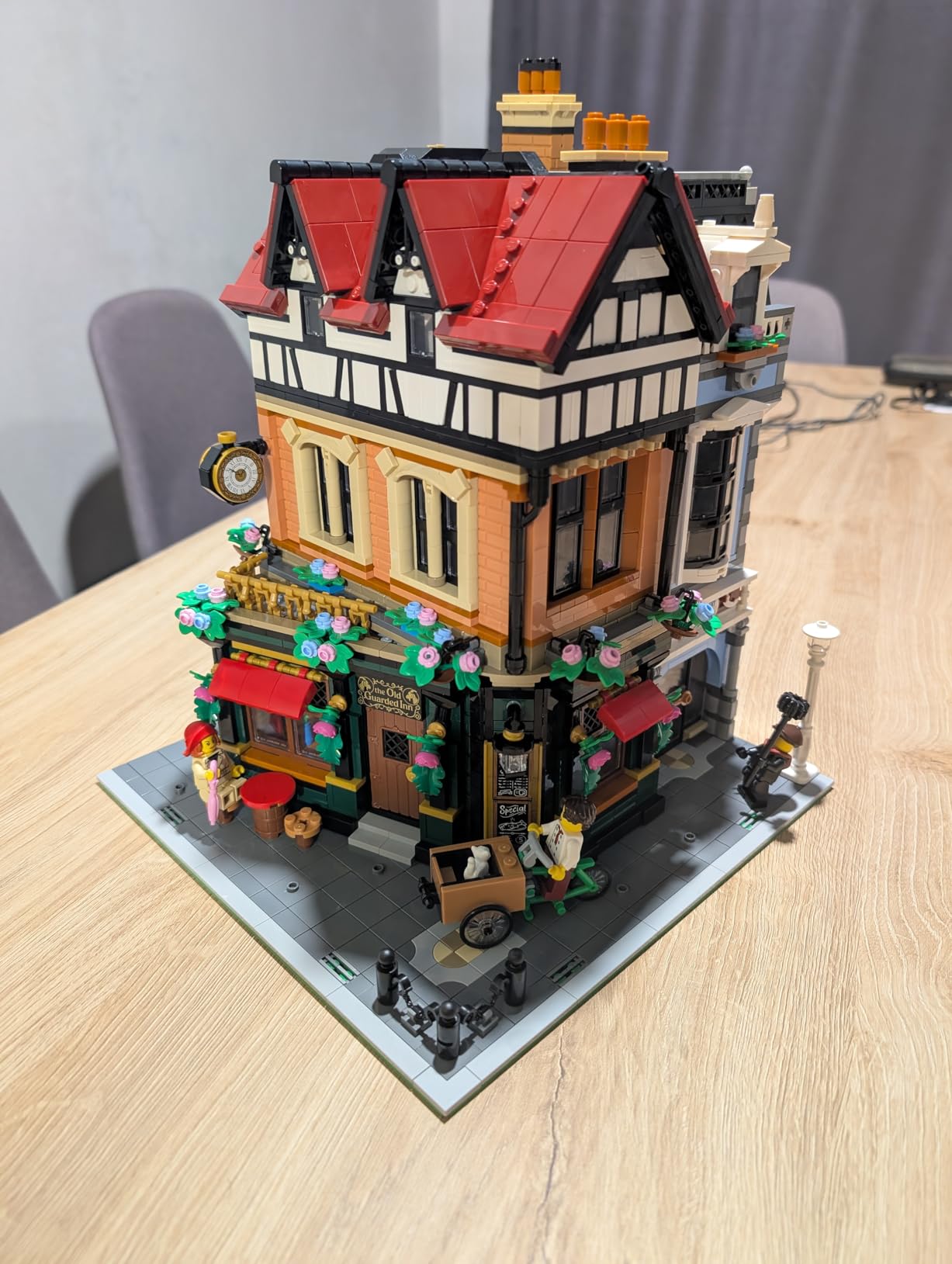 Icons Tudor Corner Building Set for Adults 18+ - DIY Miniature House Kit - Collectible Mini House Building Set for Men and Women - Crafting Gift for Adults - 10350 customer photo 1