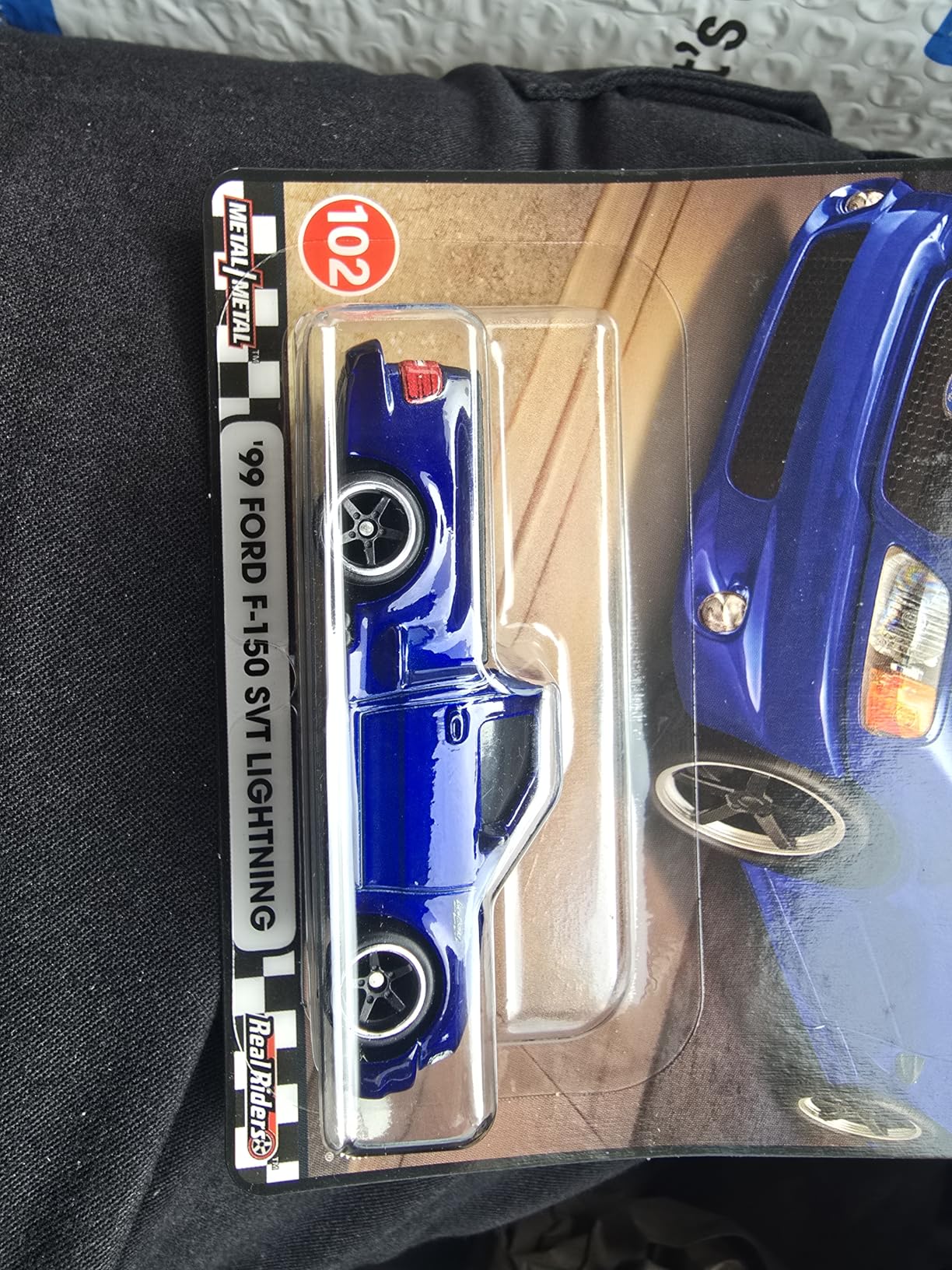 Hot Wheels '99 Ford F 150 SVT Lightning, Premium Boulevard customer photo 1