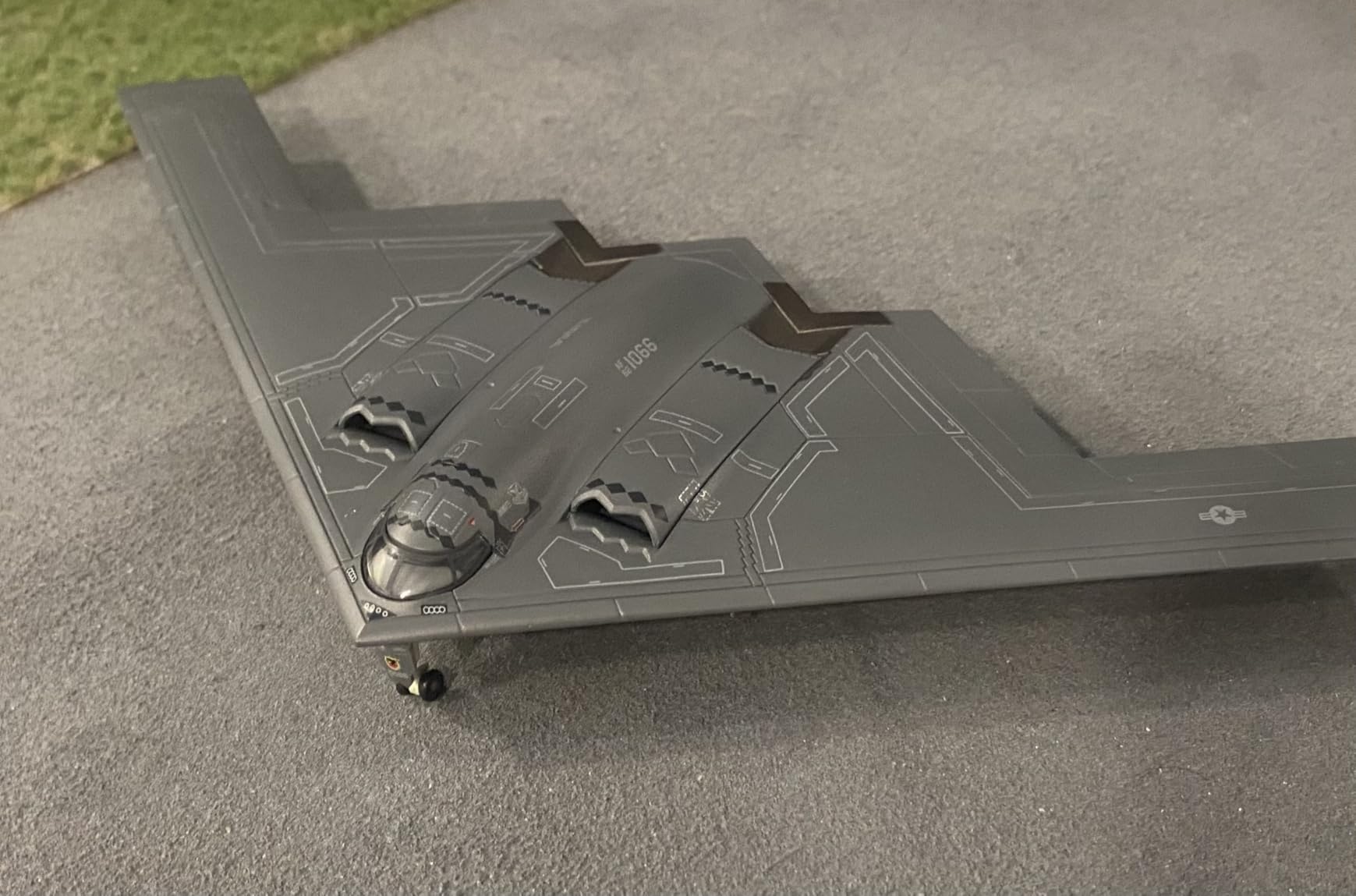 B-2A Spirit Die-cast Airplanes - 1/200 Scale Stealth Bomber Models Gift for Collector, Aviation Enthusiast - Premium Collectible with Display Stand Upgrade customer photo 2